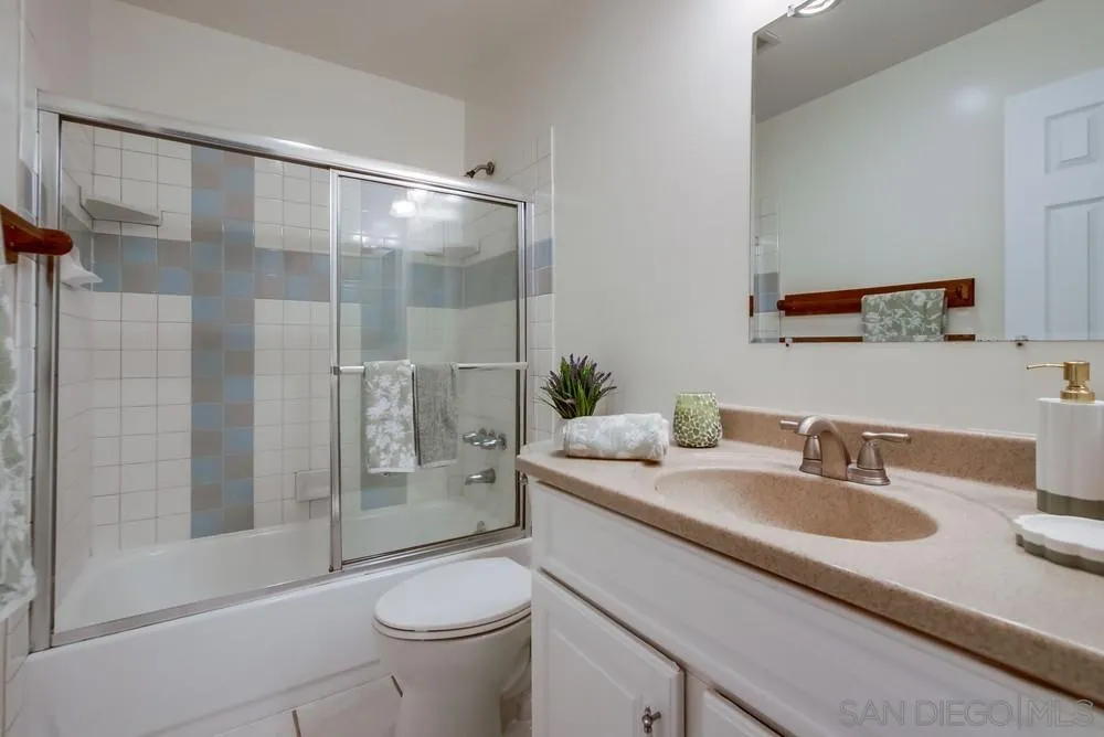 8609 Lake Murray Blvd, #7, San Diego, CA 92119
