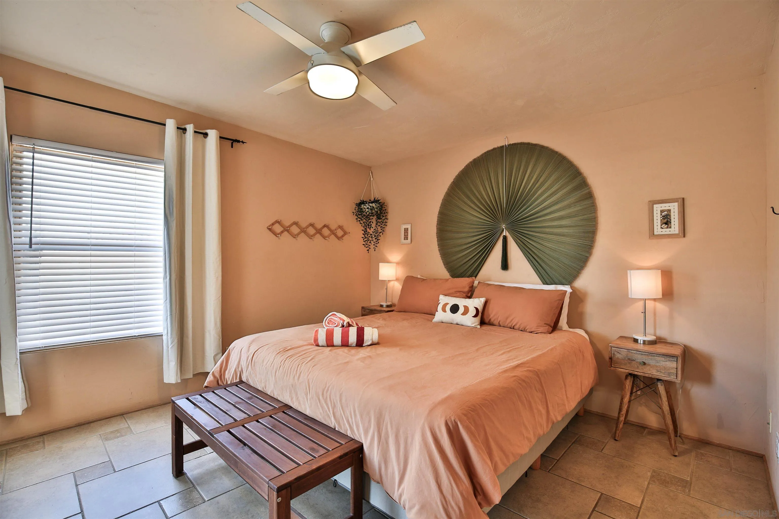https://cdn.realtyfeed.com/cdn/127/260025835/58e0a50b8f07ac7ecb84d3300e1381ad.webp