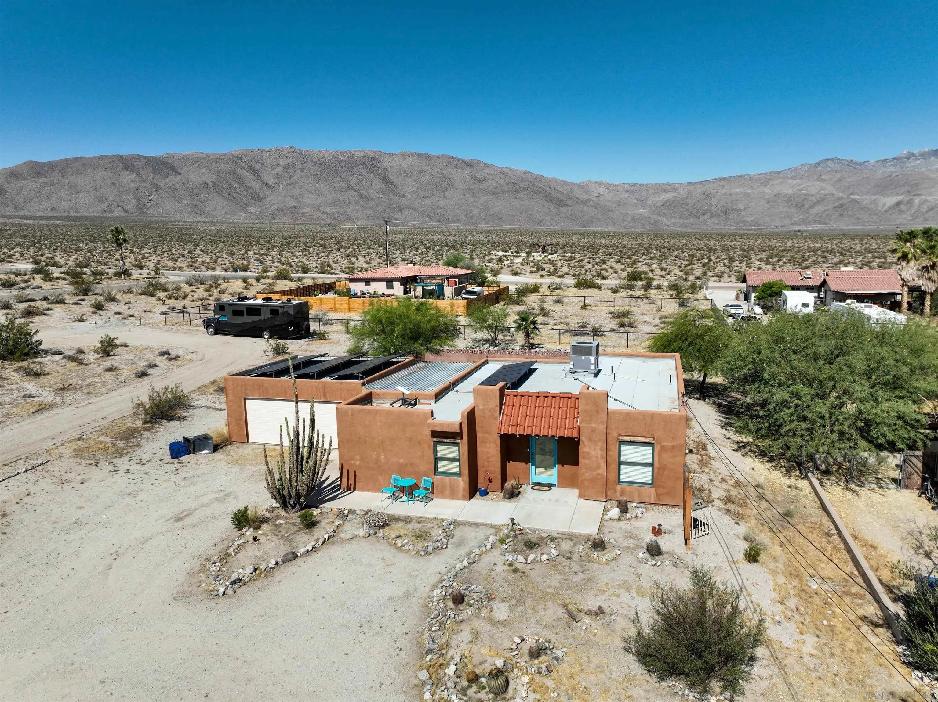 https://cdn.realtyfeed.com/cdn/127/260025835/c876ed6752aff59a80ca0230756ffe7c.webp