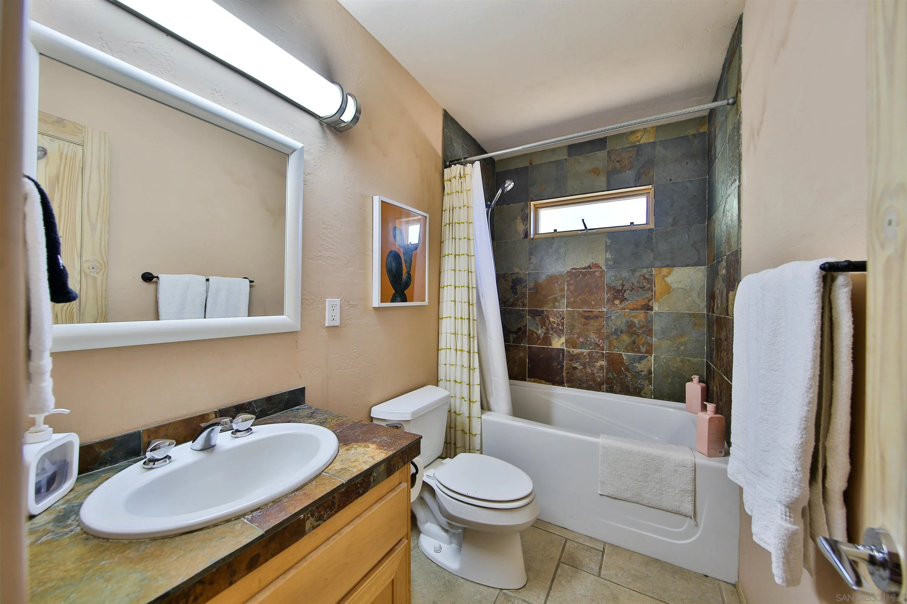 https://cdn.realtyfeed.com/cdn/127/260025835/e6a3c59507eb8c6f8ca70daa29d0f487.webp