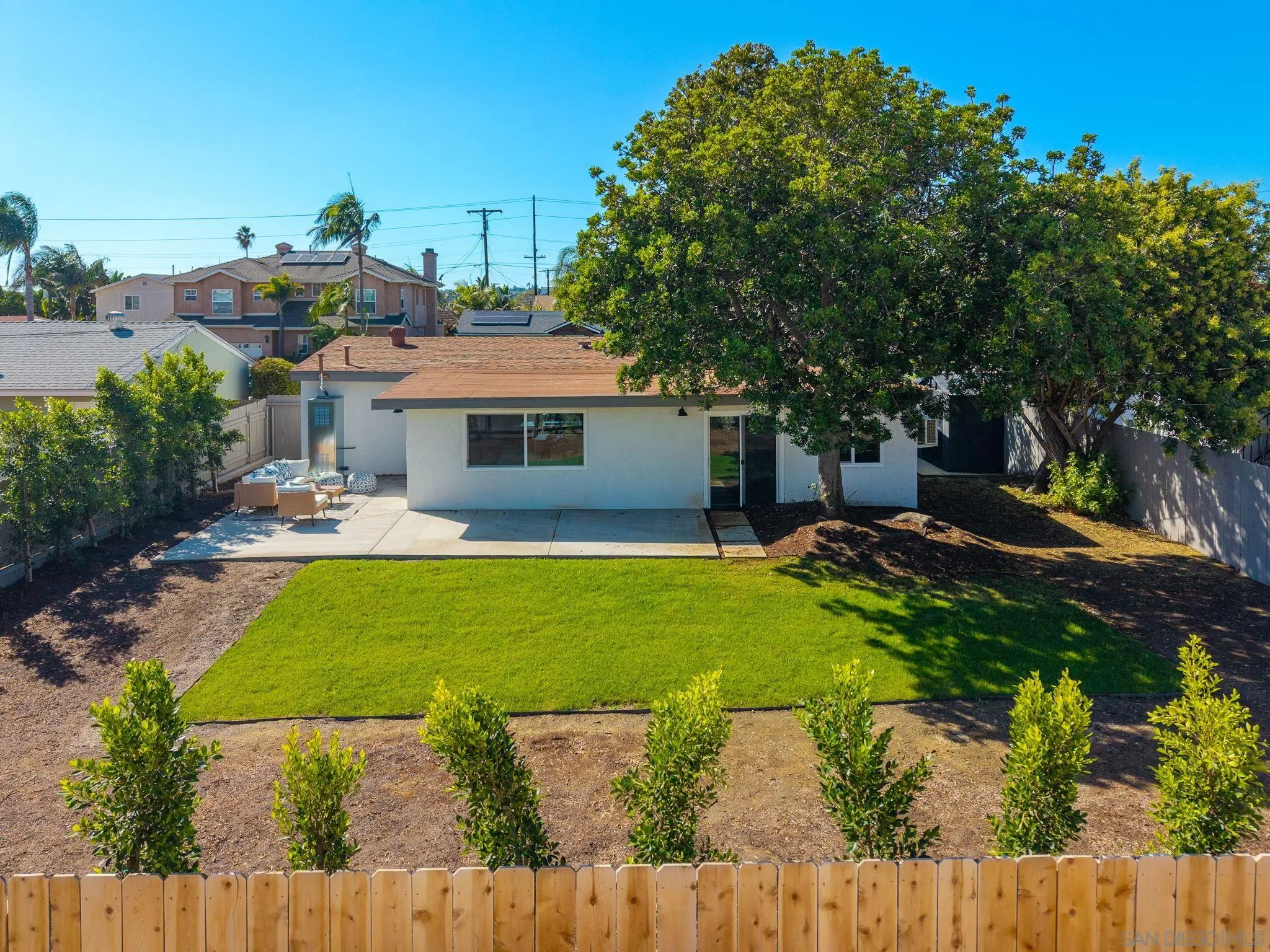 https://cdn.realtyfeed.com/cdn/127/260025836/92d2d7ae4bf4edea47b44d6bbf5ae34e.webp