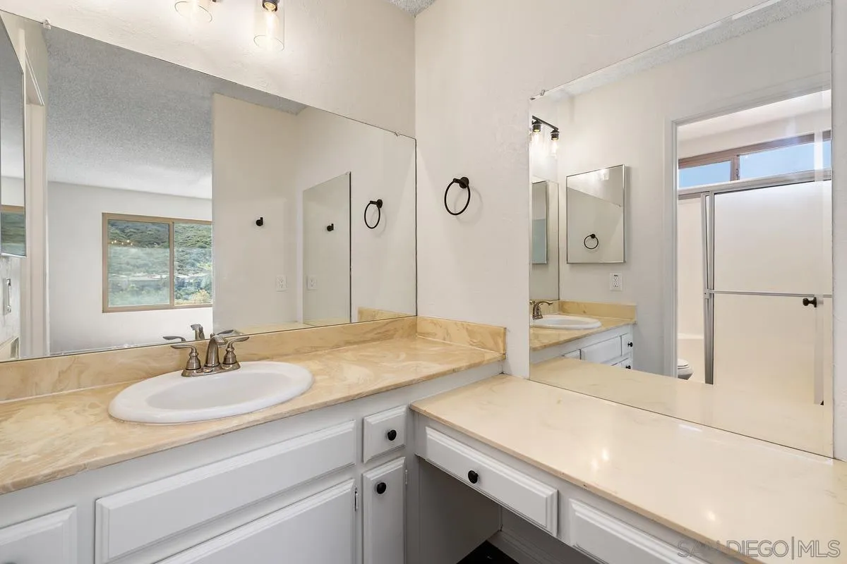 14541 Miguel Lane, El Cajon, CA 92021