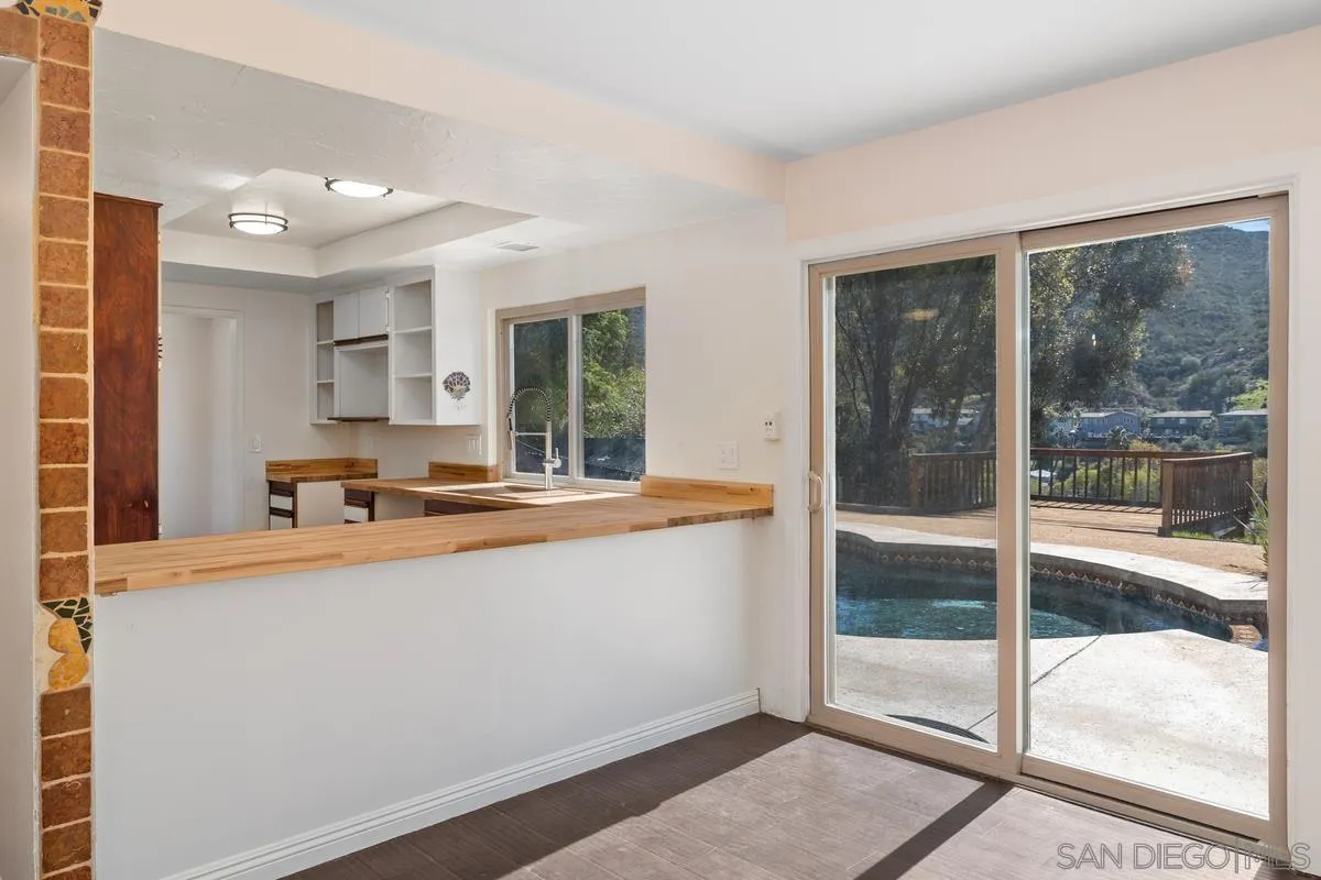 14541 Miguel Lane, El Cajon, CA 92021