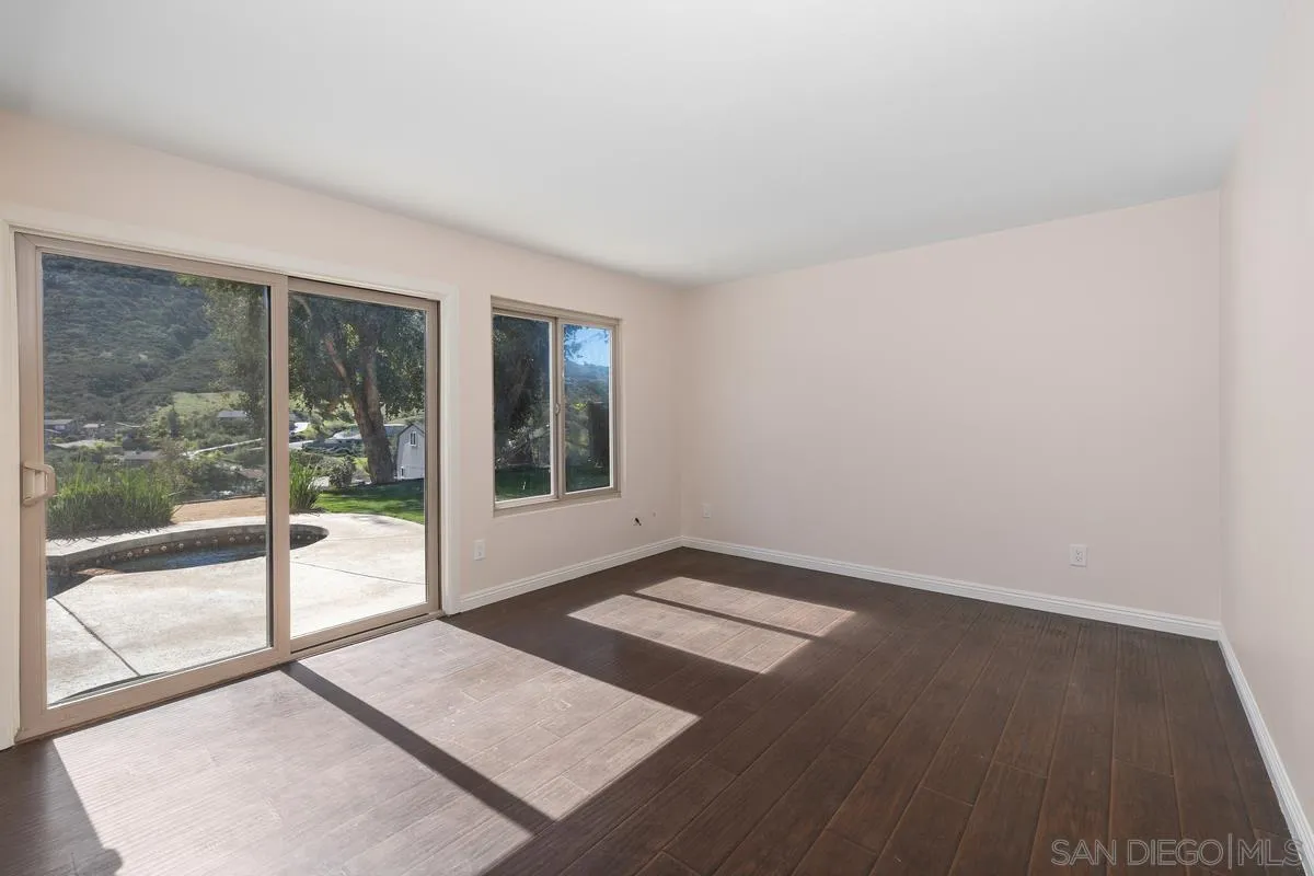 14541 Miguel Lane, El Cajon, CA 92021