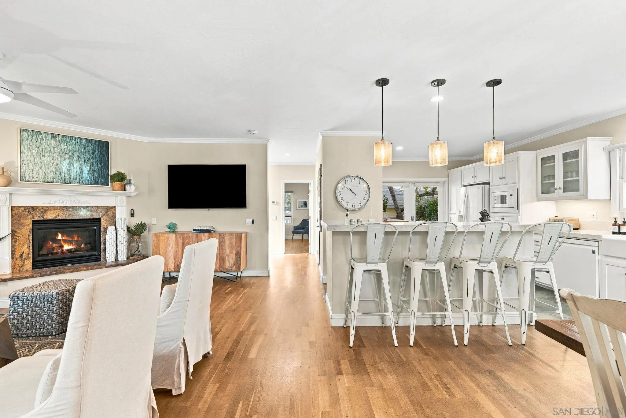 7444-7446 Draper Ave, La Jolla, CA 92037 Open concept floor plan