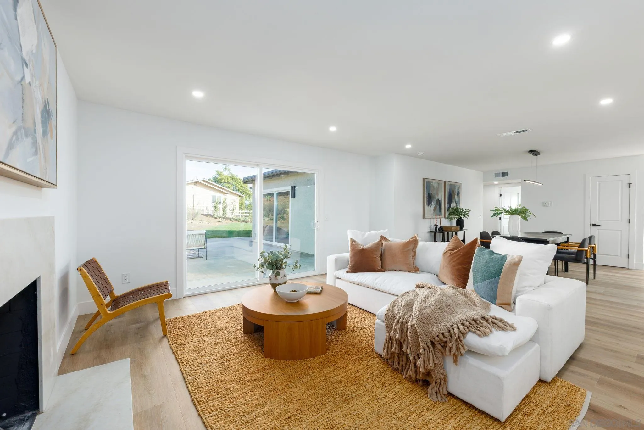 4033 Lorraine Ann Dr, La Mesa, CA 91941