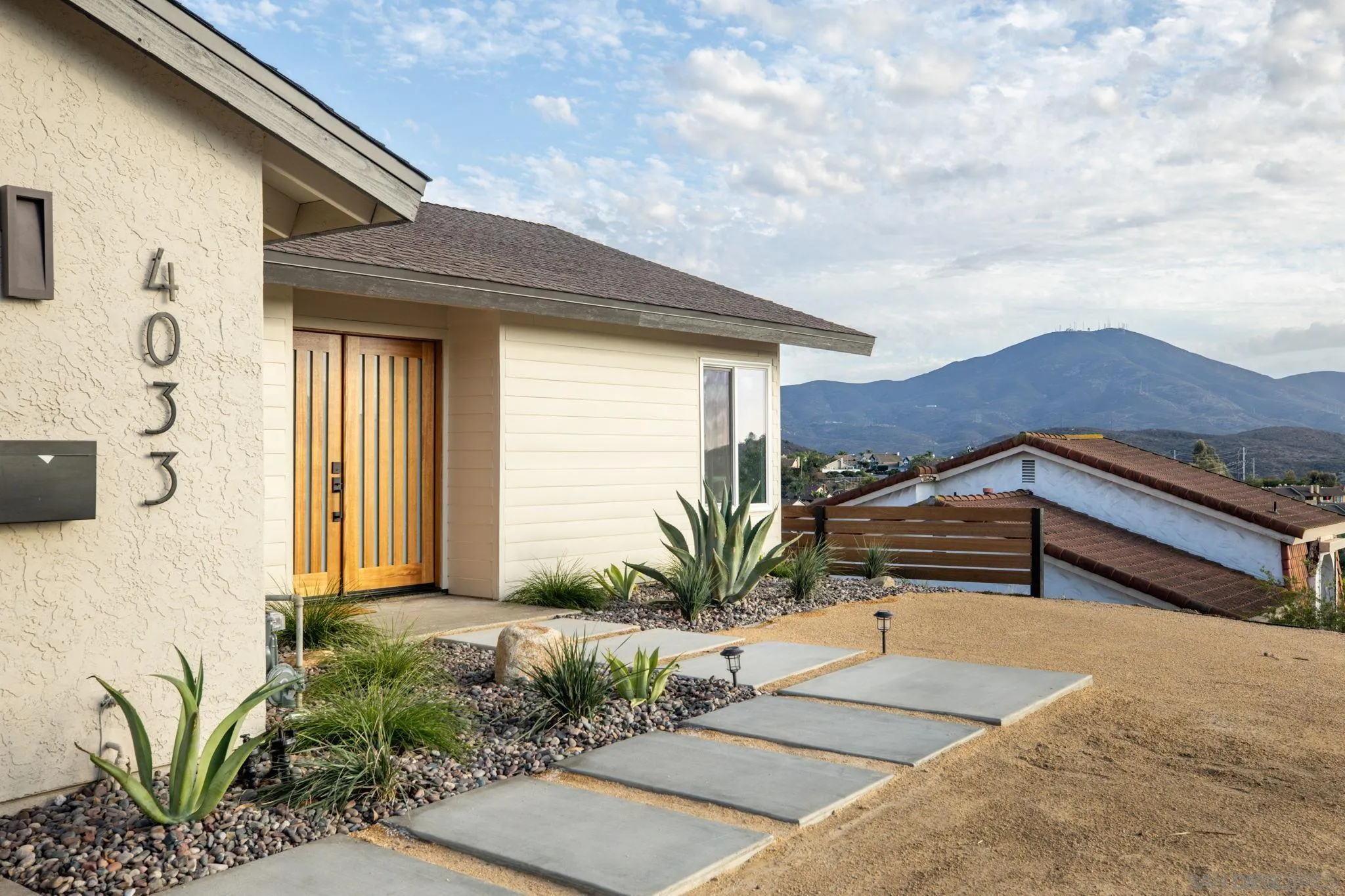 4033 Lorraine Ann Dr, La Mesa, CA 91941