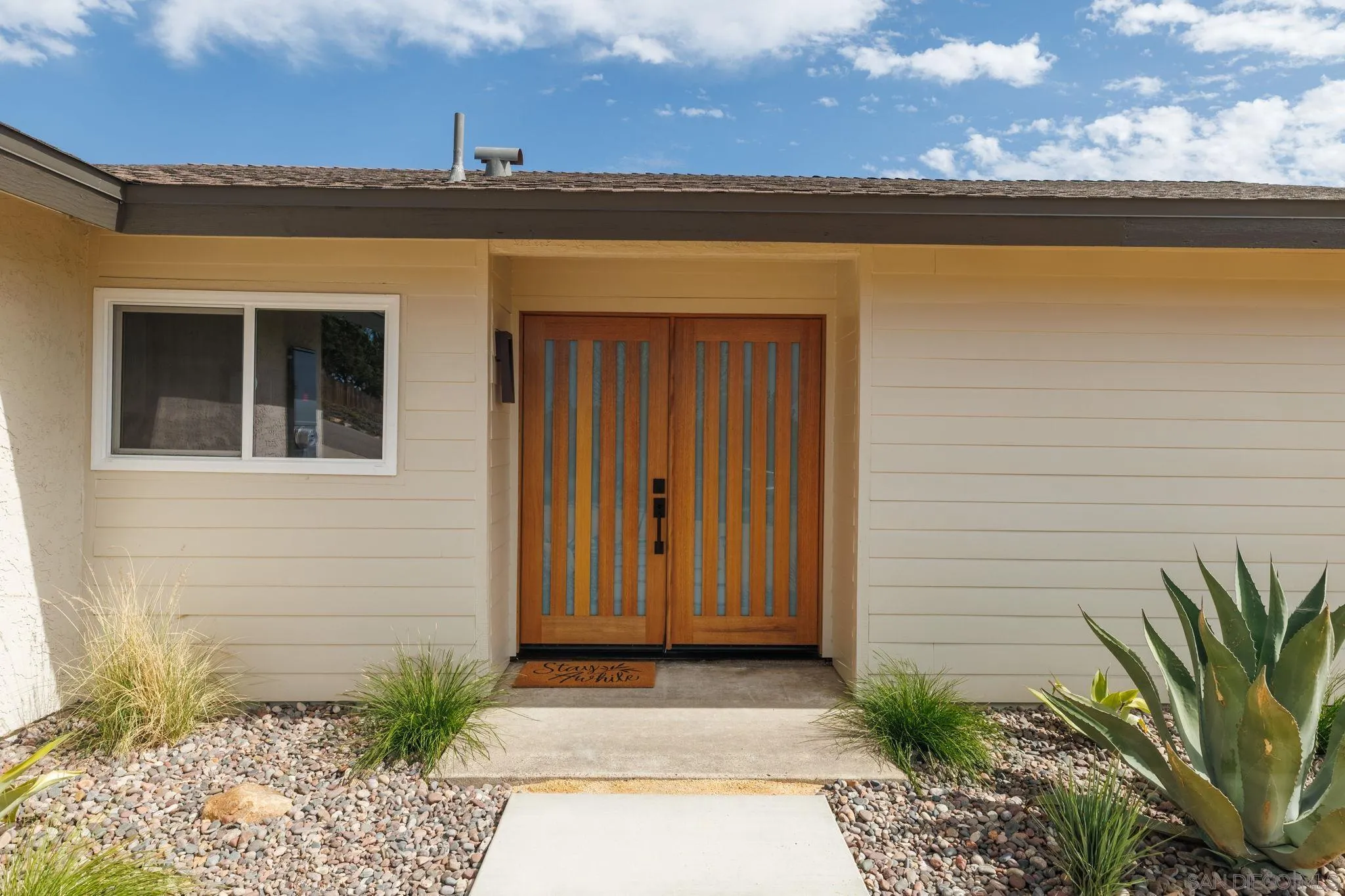 4033 Lorraine Ann Dr, La Mesa, CA 91941