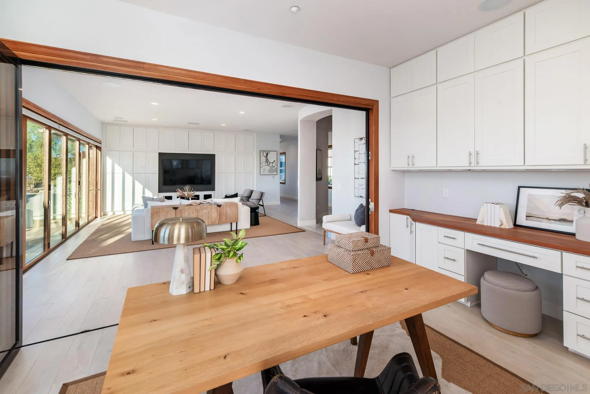 14118 Caminito Vistana, San Diego, CA 92130 14118 Caminito Vistana, San Diego, CA 92130