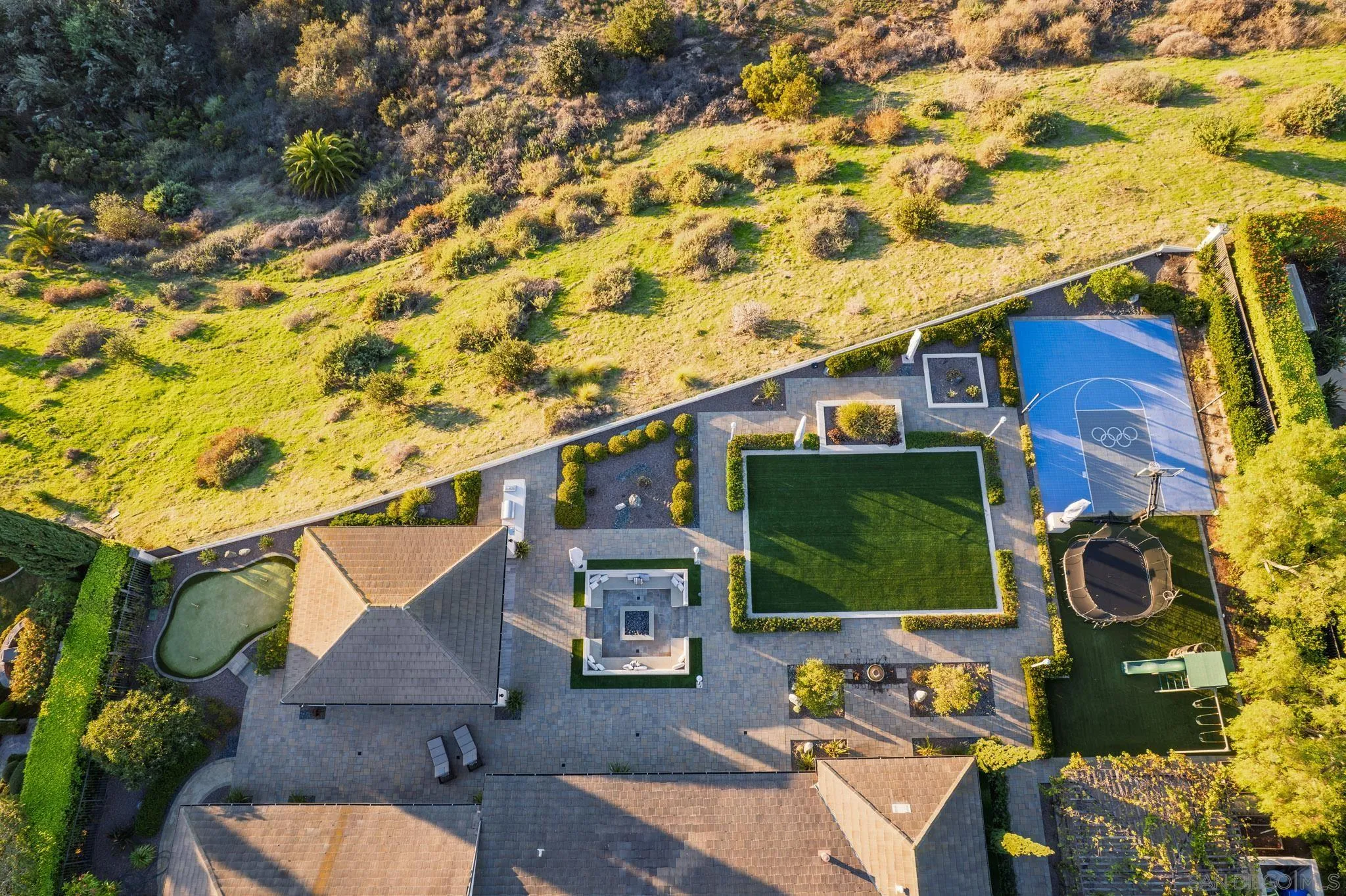 14118 Caminito Vistana, San Diego, CA 92130 14118 Caminito Vistana, San Diego, CA 92130