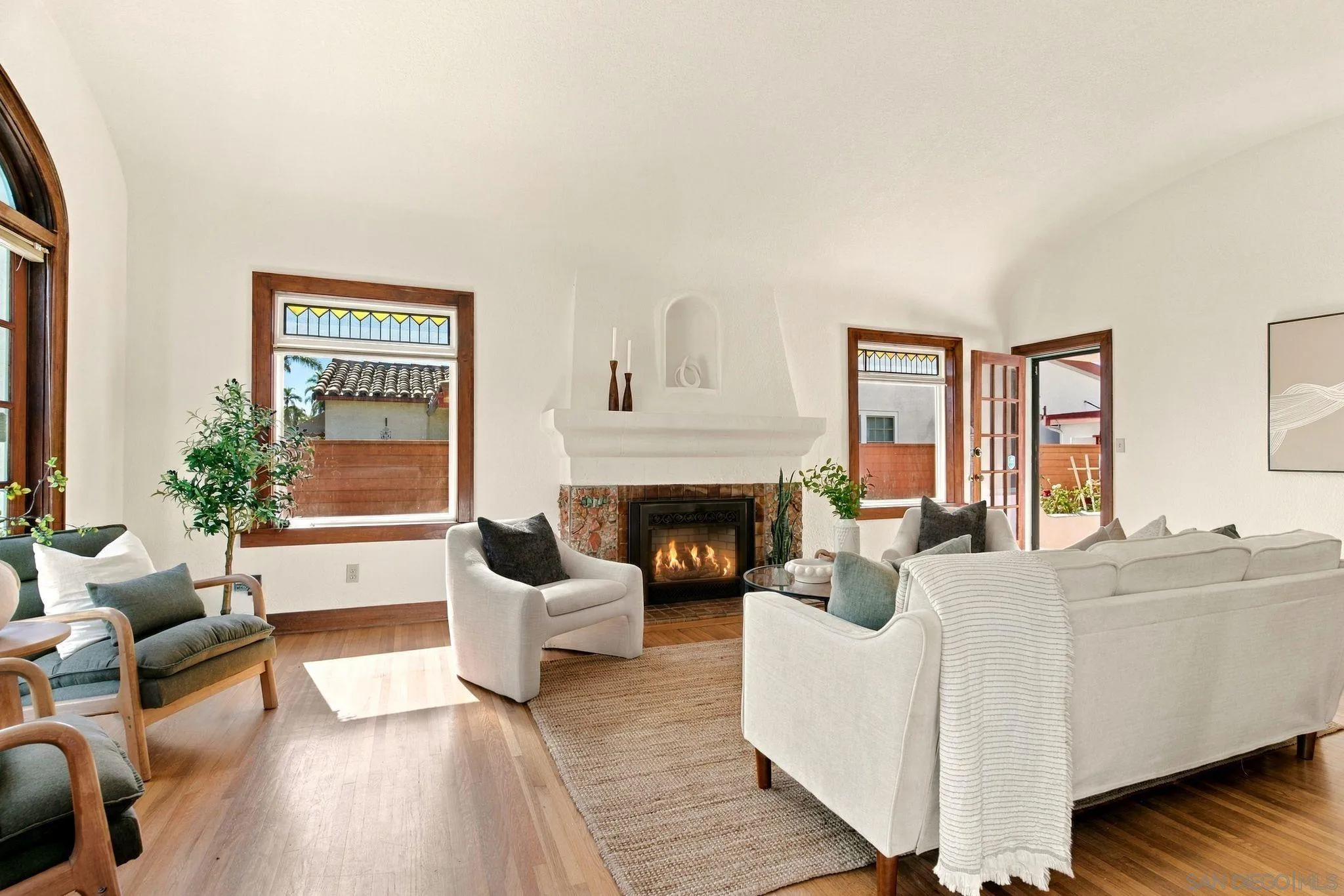 4632 W Talmadge Drive, San Diego, CA 92116 4632 W Talmadge Drive, San Diego, CA 92116