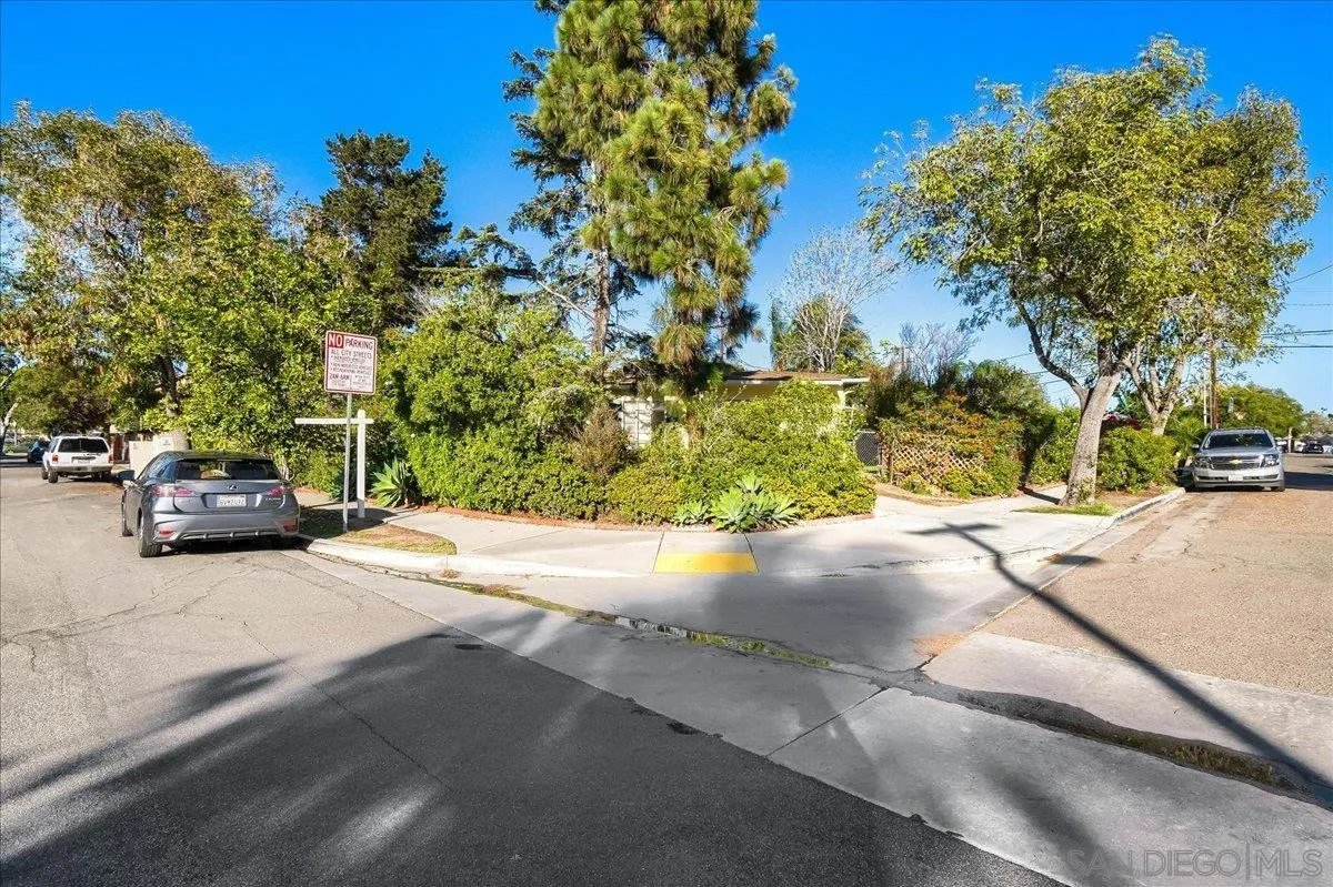 https://cdn.realtyfeed.com/cdn/127/260025860/52c0a0ba600eef7ad216e5e0e1f84e6c.webp