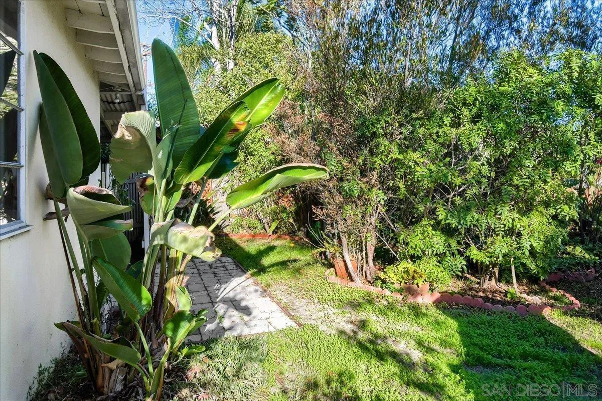https://cdn.realtyfeed.com/cdn/127/260025860/80e993ab2c8cbae958f81bddd64b4461.webp
