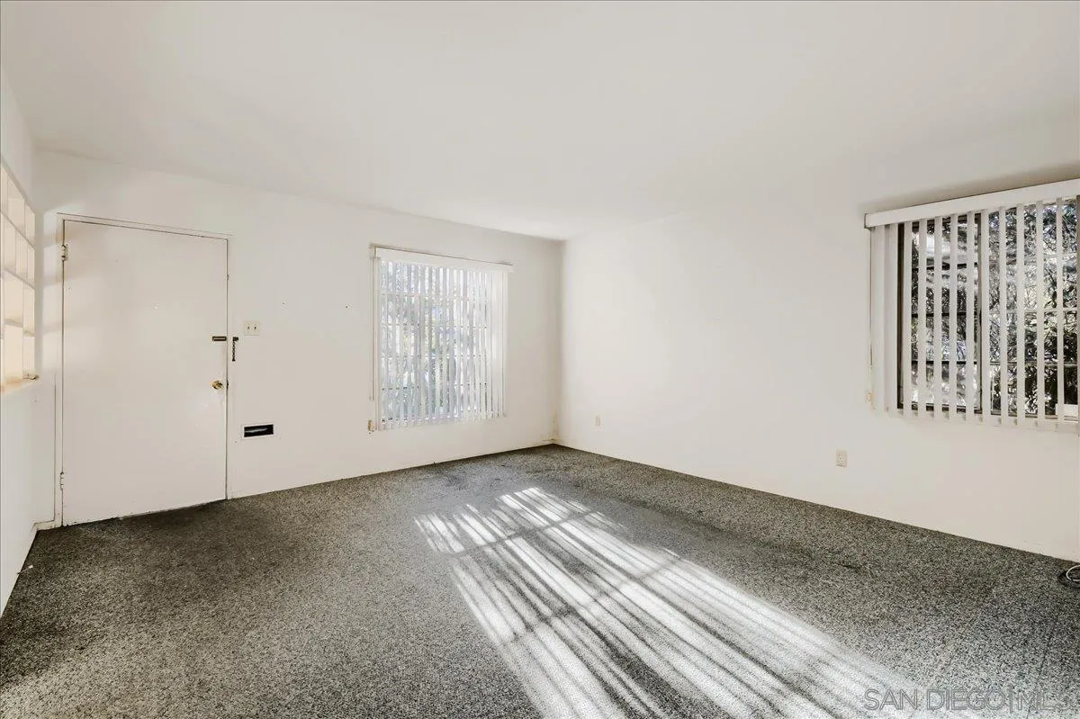 https://cdn.realtyfeed.com/cdn/127/260025860/9238affb26a320542ccdddb1f4d7f971.webp