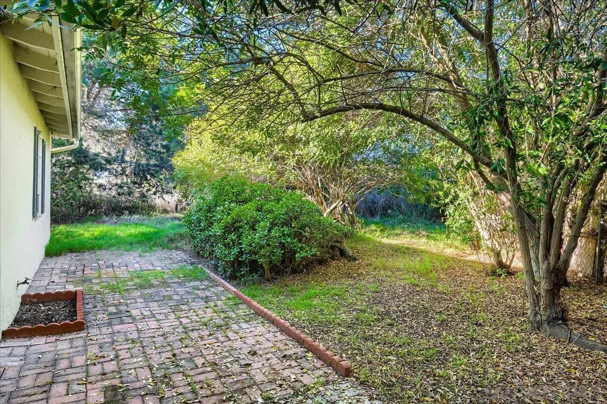 https://cdn.realtyfeed.com/cdn/127/260025860/dc0c91d44f7b2aea17d97cc5cf25743f.webp