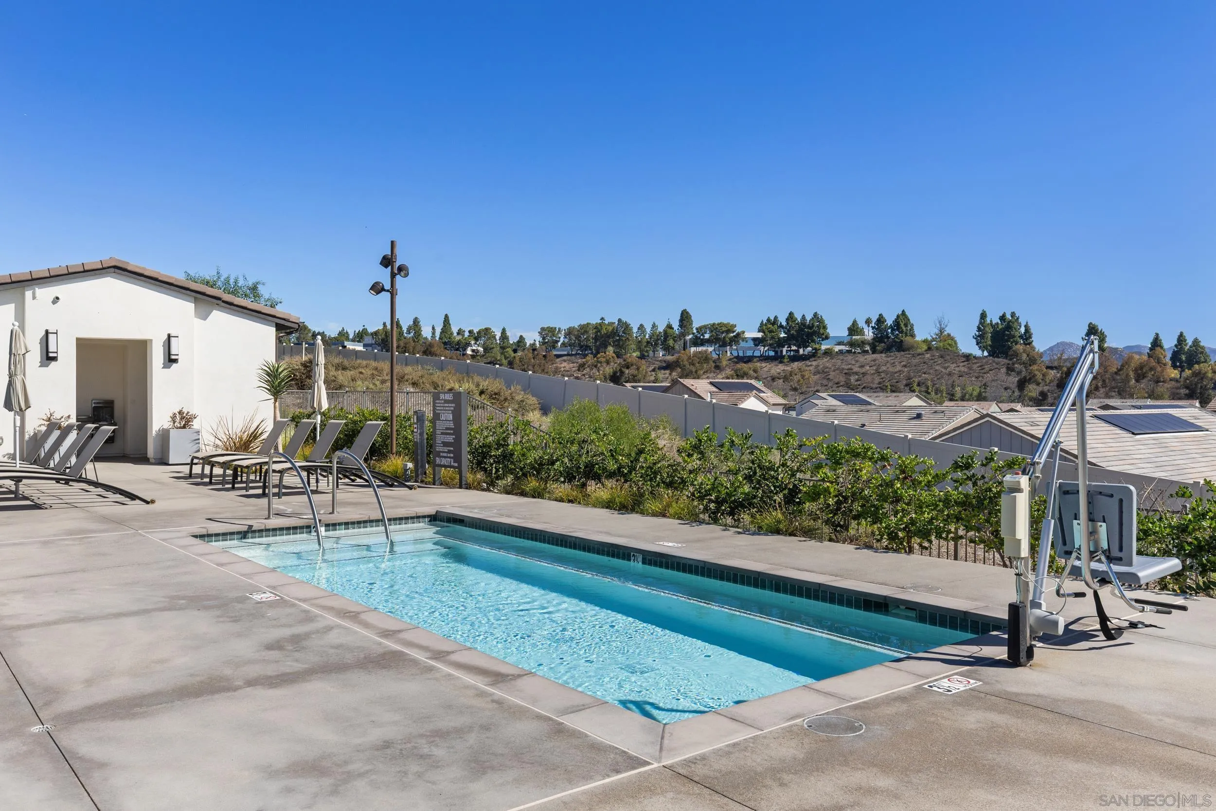Swimming Pool/Hot Tub/Sauna