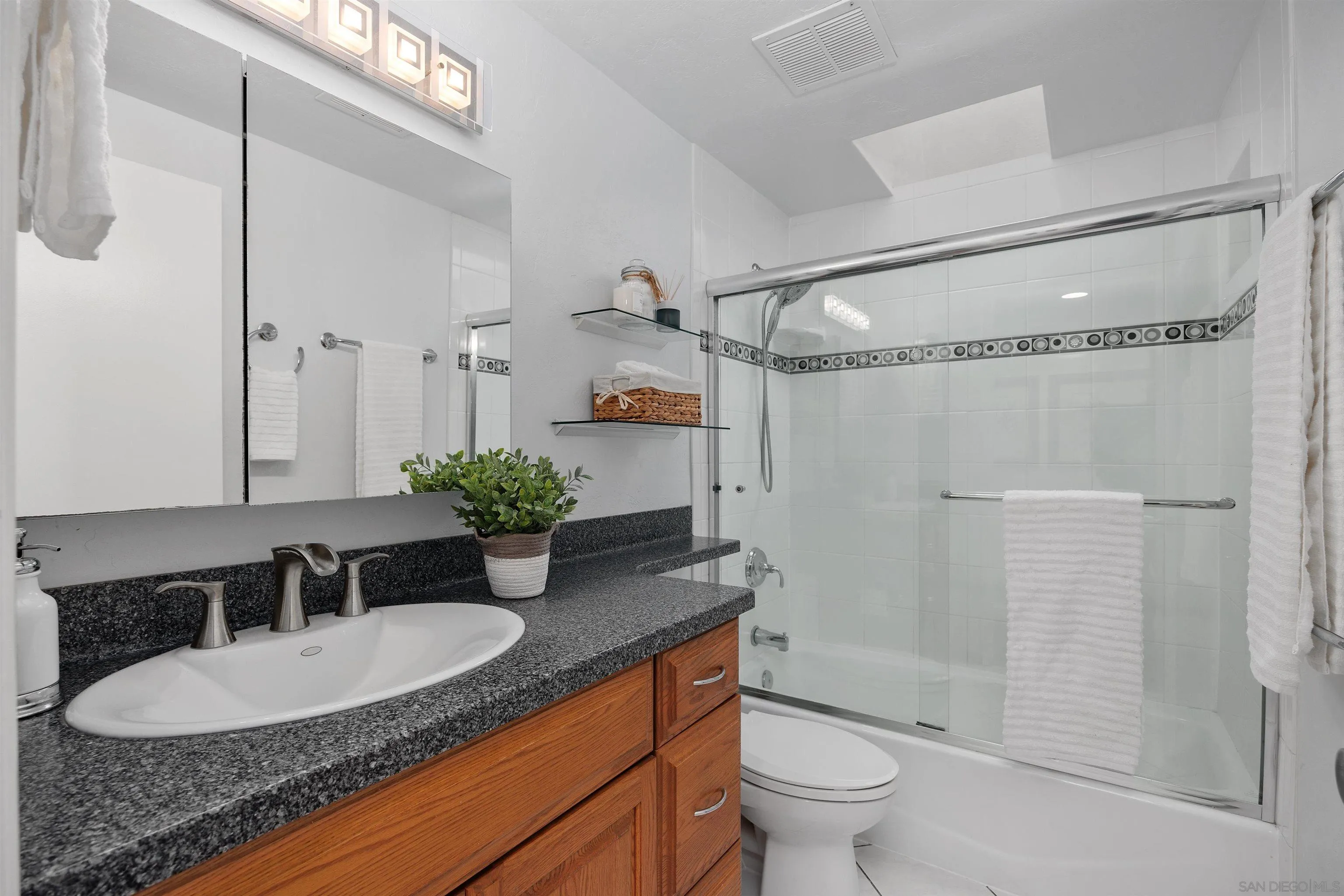 4980 Pacifica Dr., San Diego, CA 92109 4980 Pacifica Dr., San Diego, CA 92109
