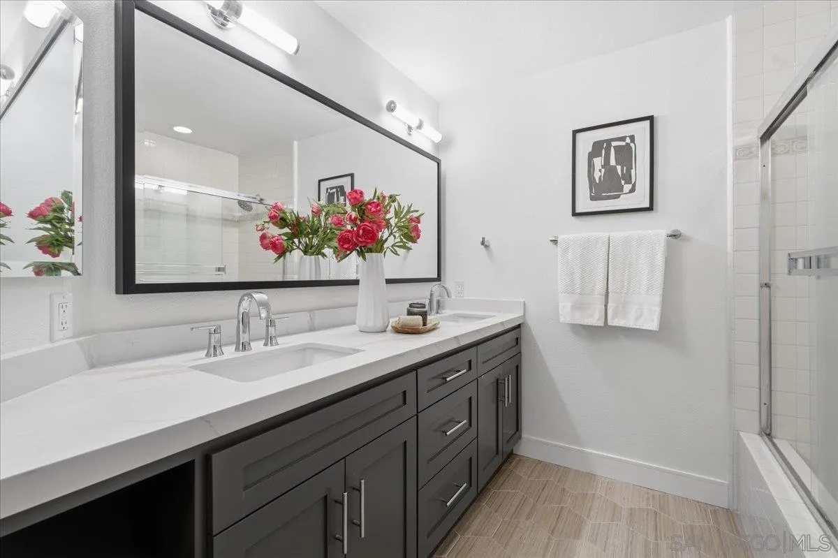 16110 Avenida Venusto, #5, San Diego, CA 92128 16110 Avenida Venusto, #5, San Diego, CA 92128