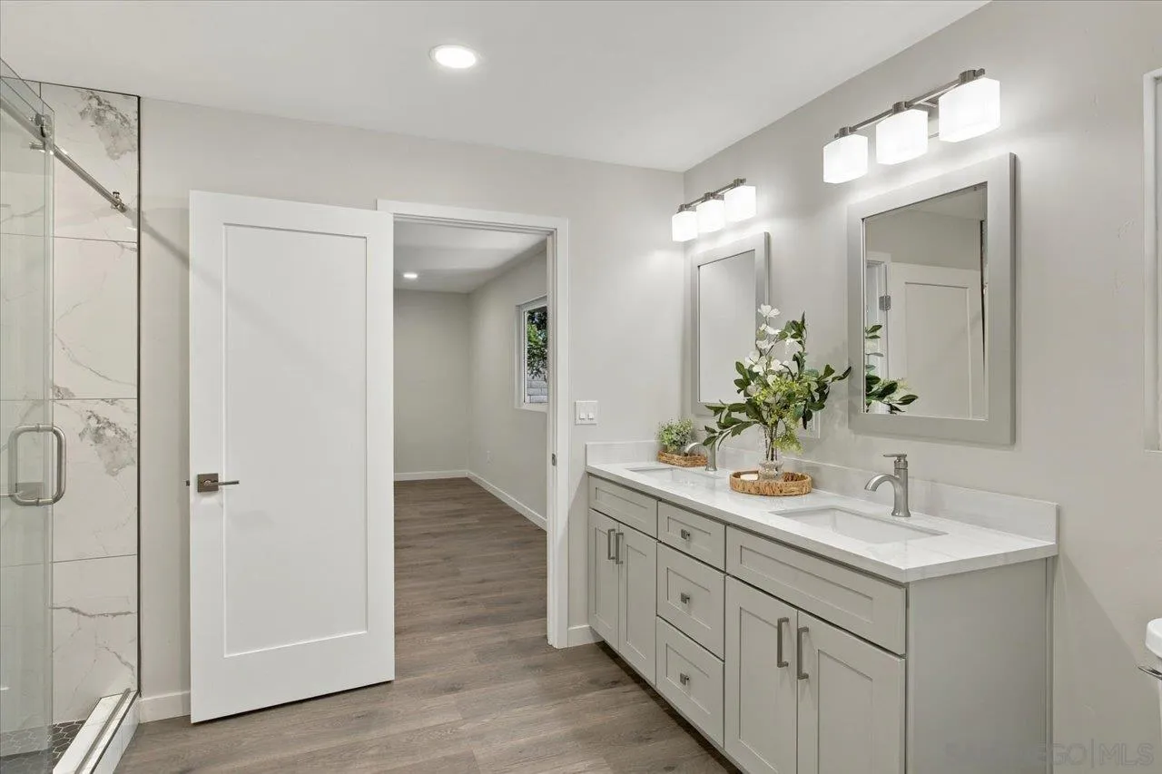 7102 San Bartolo Street, #11, Carlsbad, CA 92011
