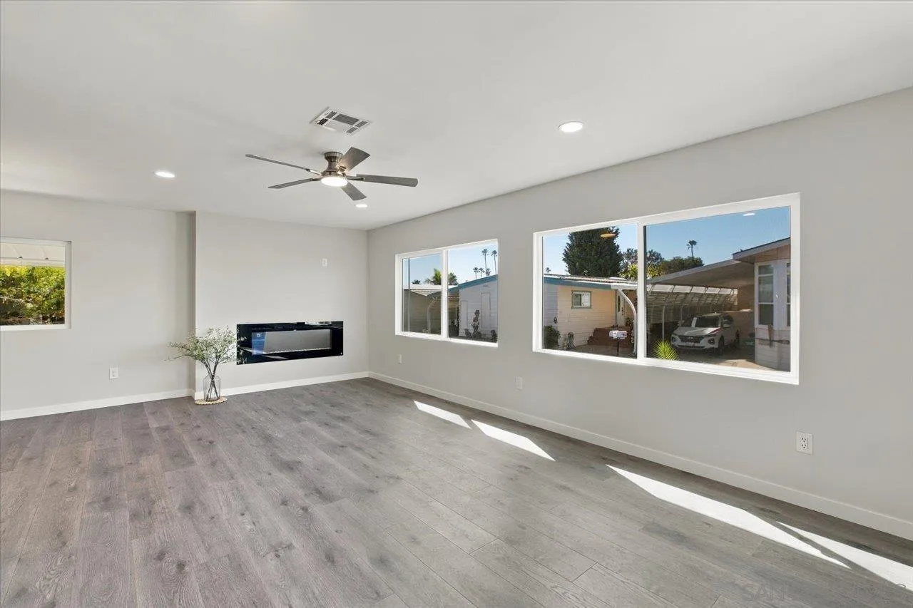 7102 San Bartolo Street, #11, Carlsbad, CA 92011