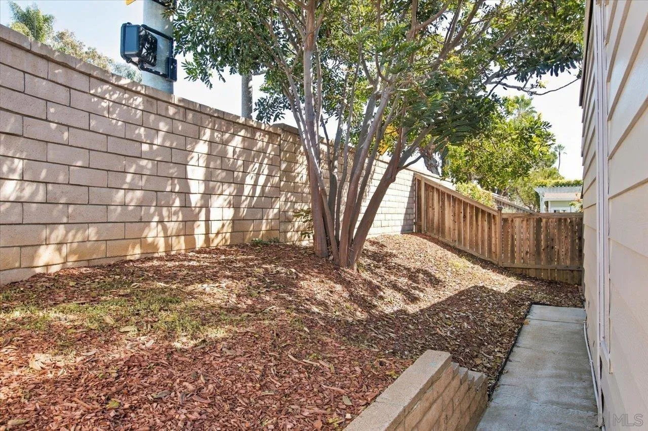 7102 San Bartolo Street, #11, Carlsbad, CA 92011