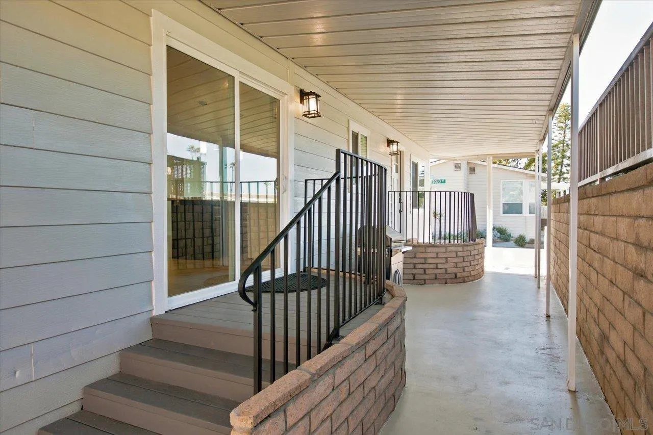 7102 San Bartolo Street, #11, Carlsbad, CA 92011