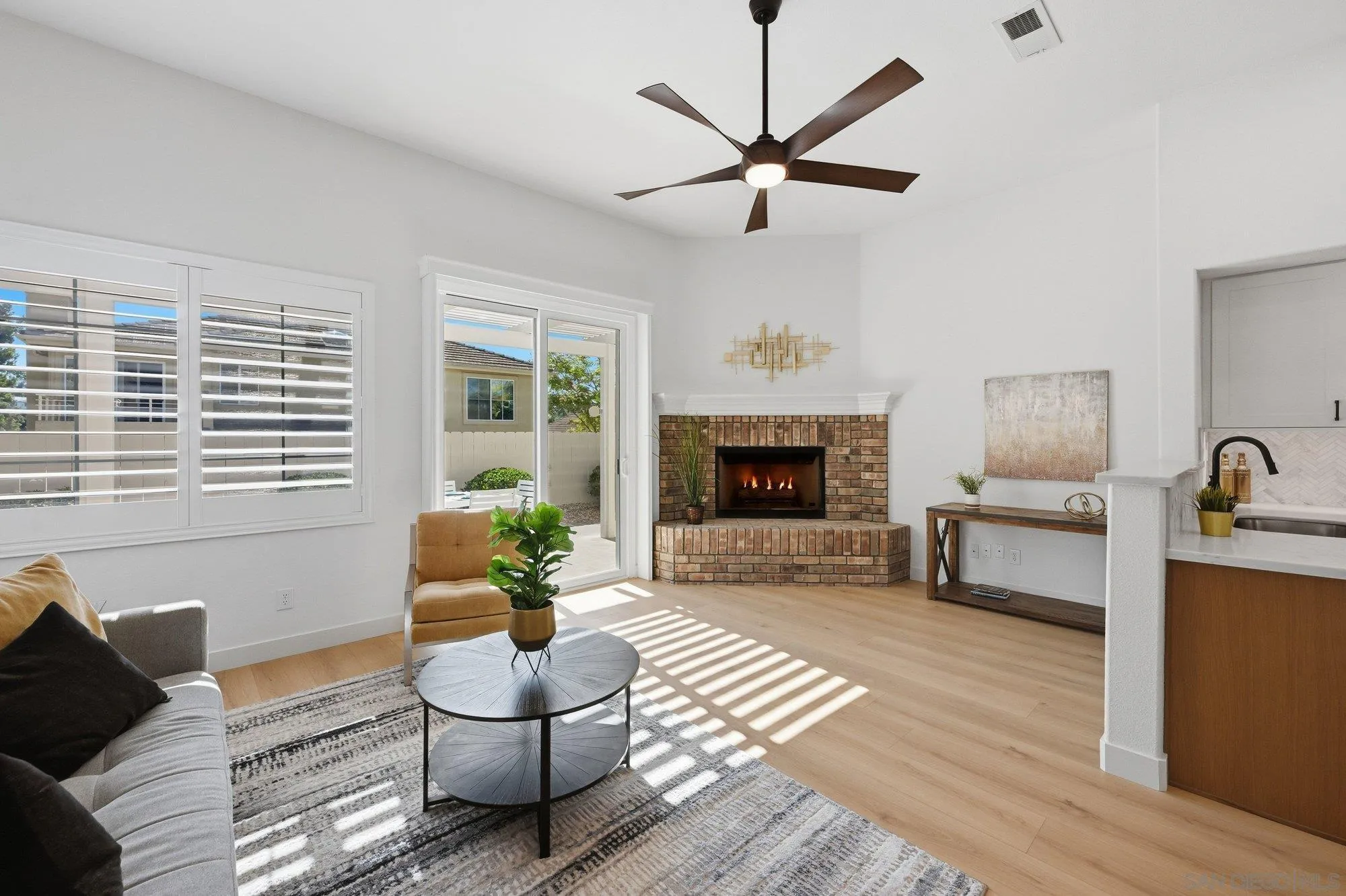 3106 Corte Nina, Carlsbad, CA 92009 3106 Corte Nina, Carlsbad, CA 92009