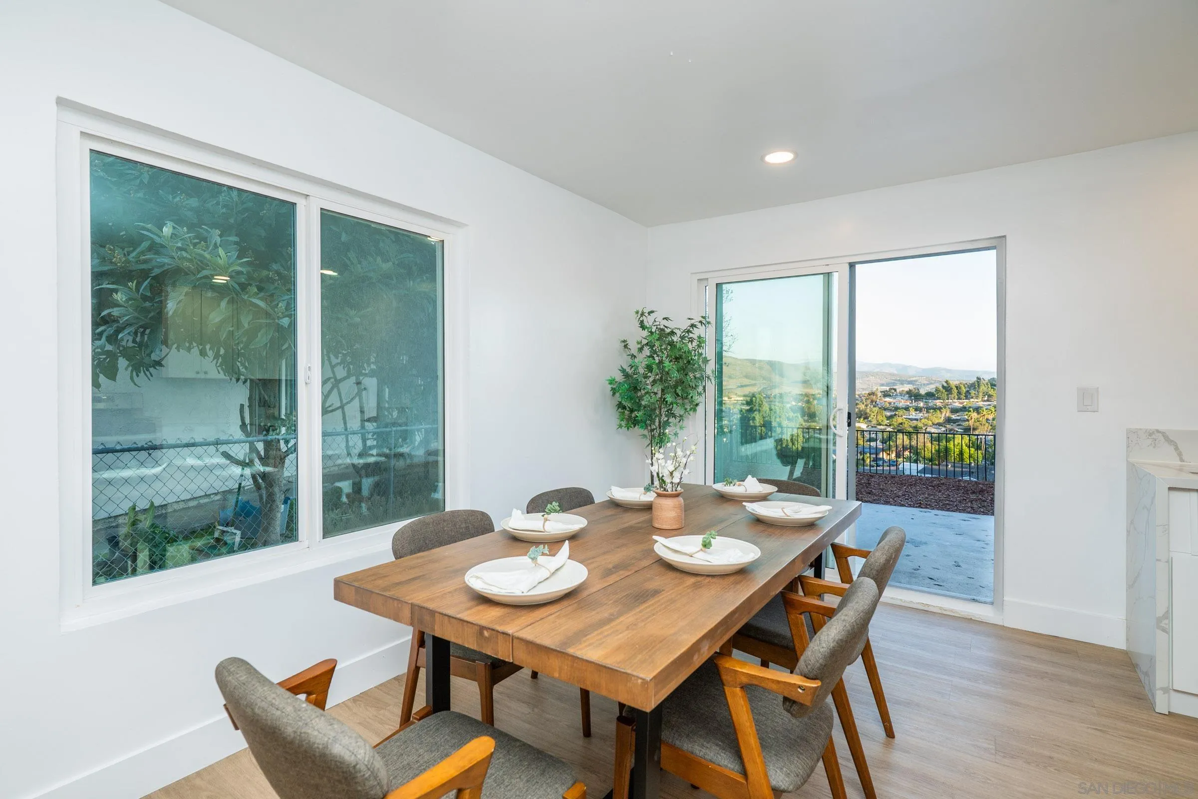 8619 Innsdale Lane, San Diego, CA 92114 8619 Innsdale Lane, San Diego, CA 92114