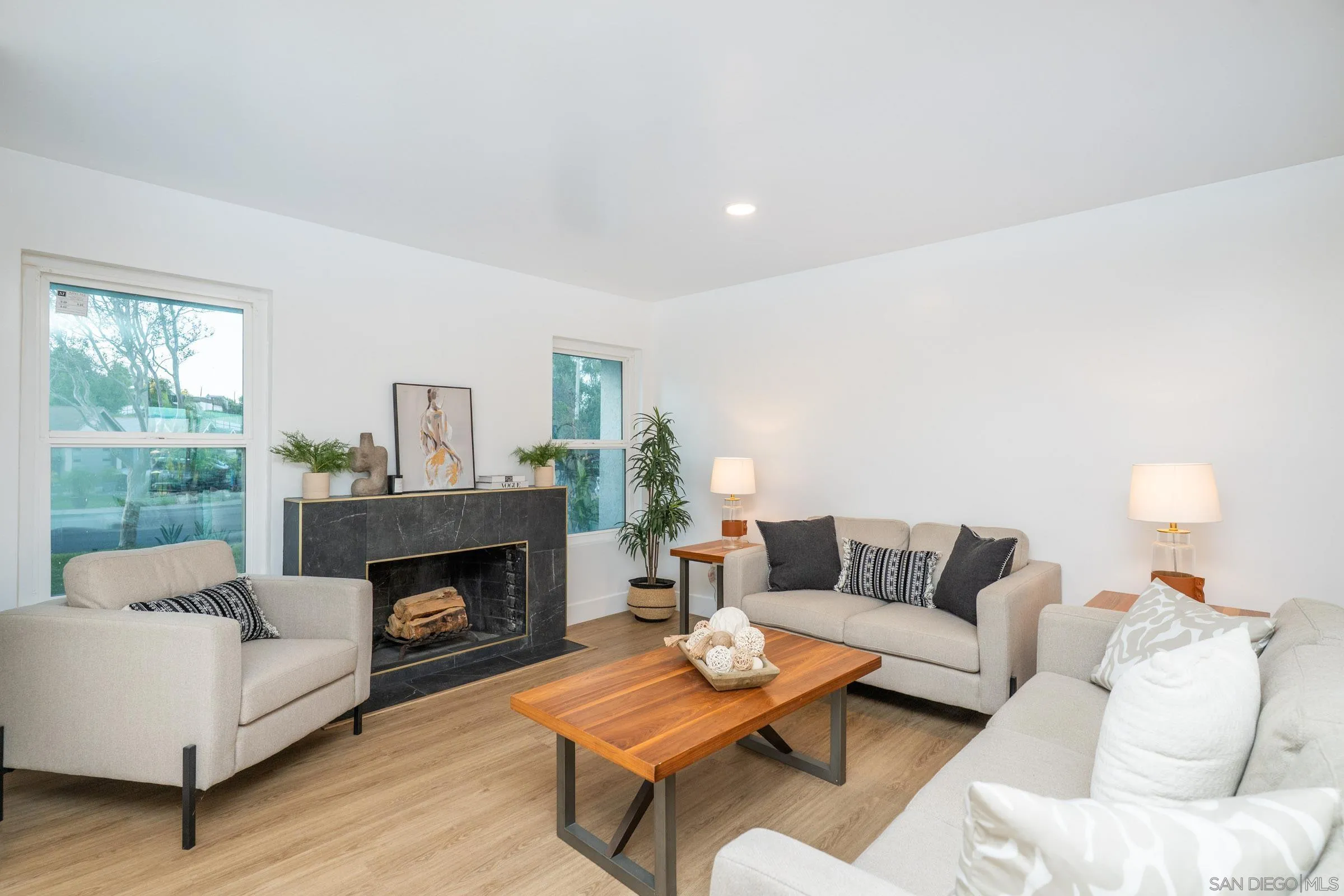 8619 Innsdale Lane, San Diego, CA 92114 8619 Innsdale Lane, San Diego, CA 92114