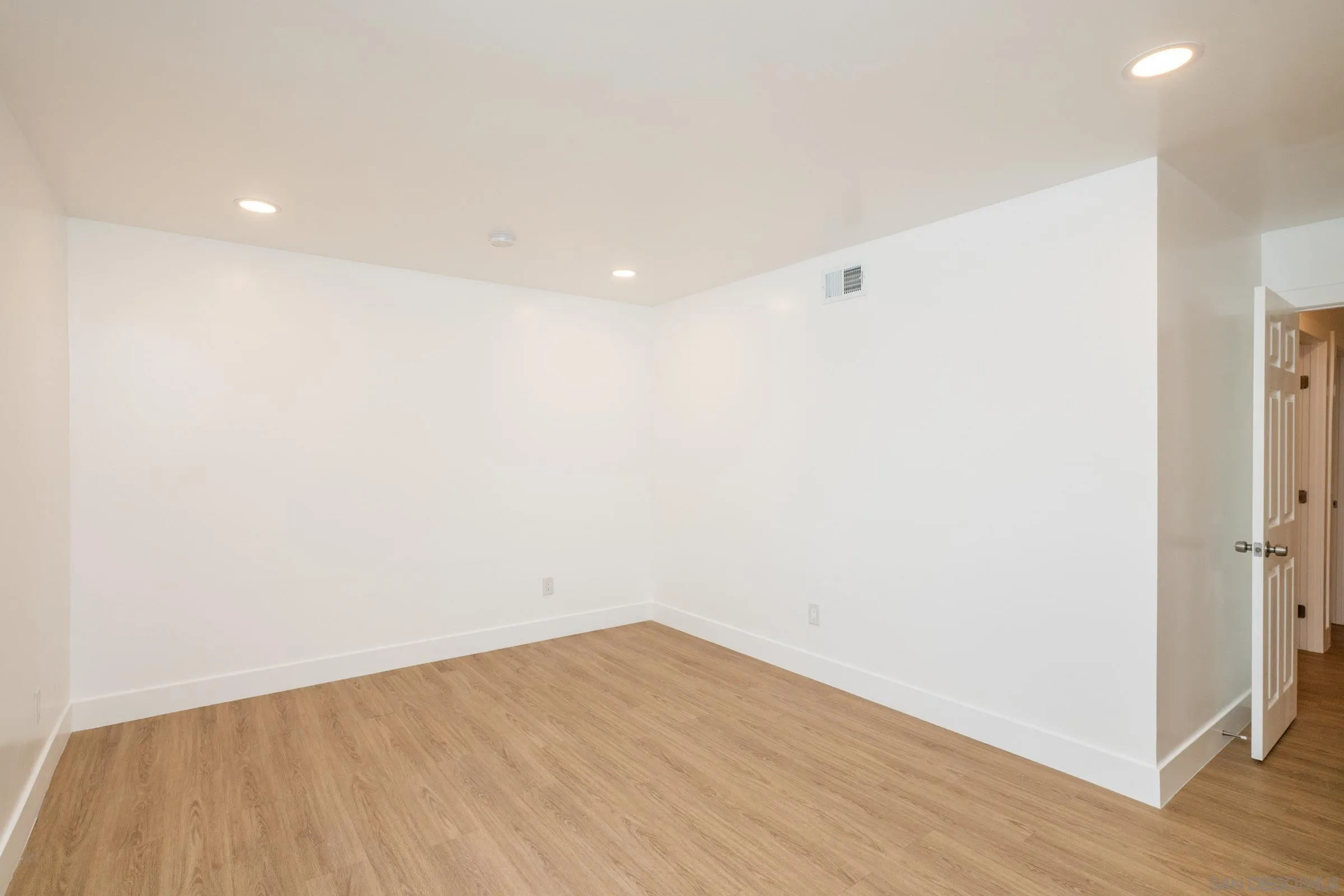8619 Innsdale Lane, San Diego, CA 92114 8619 Innsdale Lane, San Diego, CA 92114