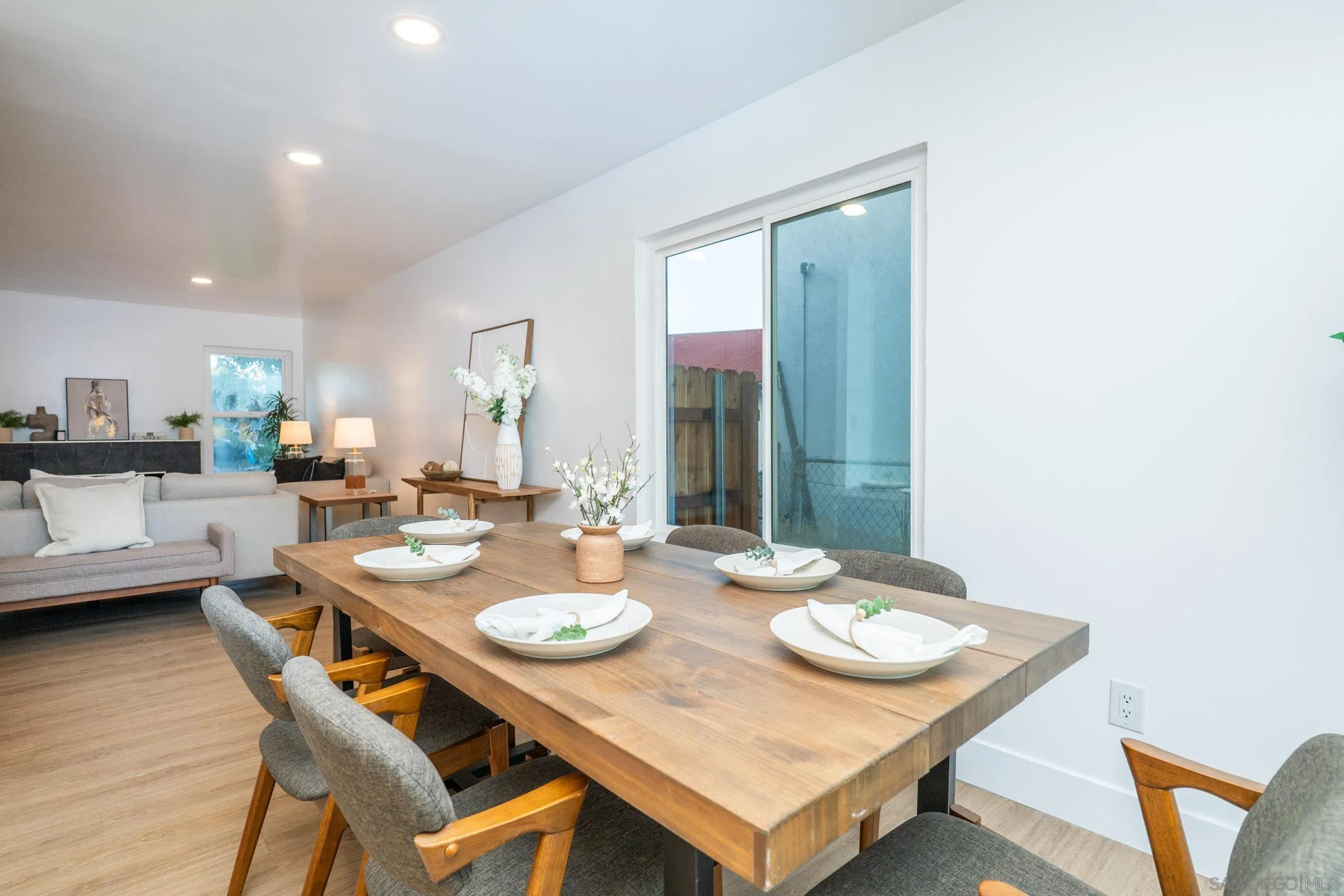 8619 Innsdale Lane, San Diego, CA 92114 8619 Innsdale Lane, San Diego, CA 92114