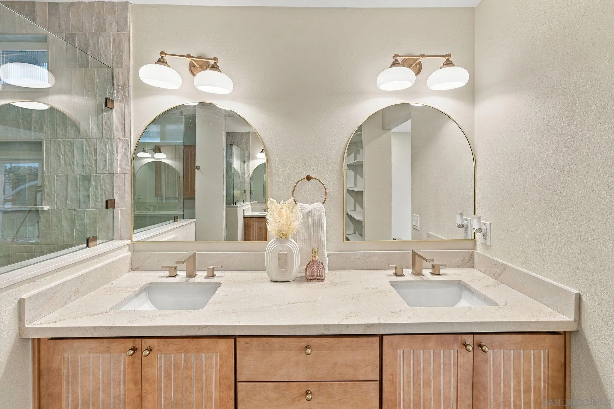624 Hartford Street, Chula Vista, CA 91913 624 Hartford Street, Chula Vista, CA 91913