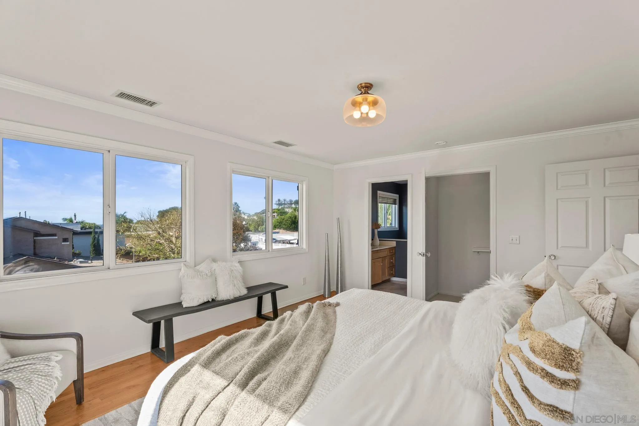 5305 Cass St, San Diego, CA 92109 5305 Cass St, San Diego, CA 92109