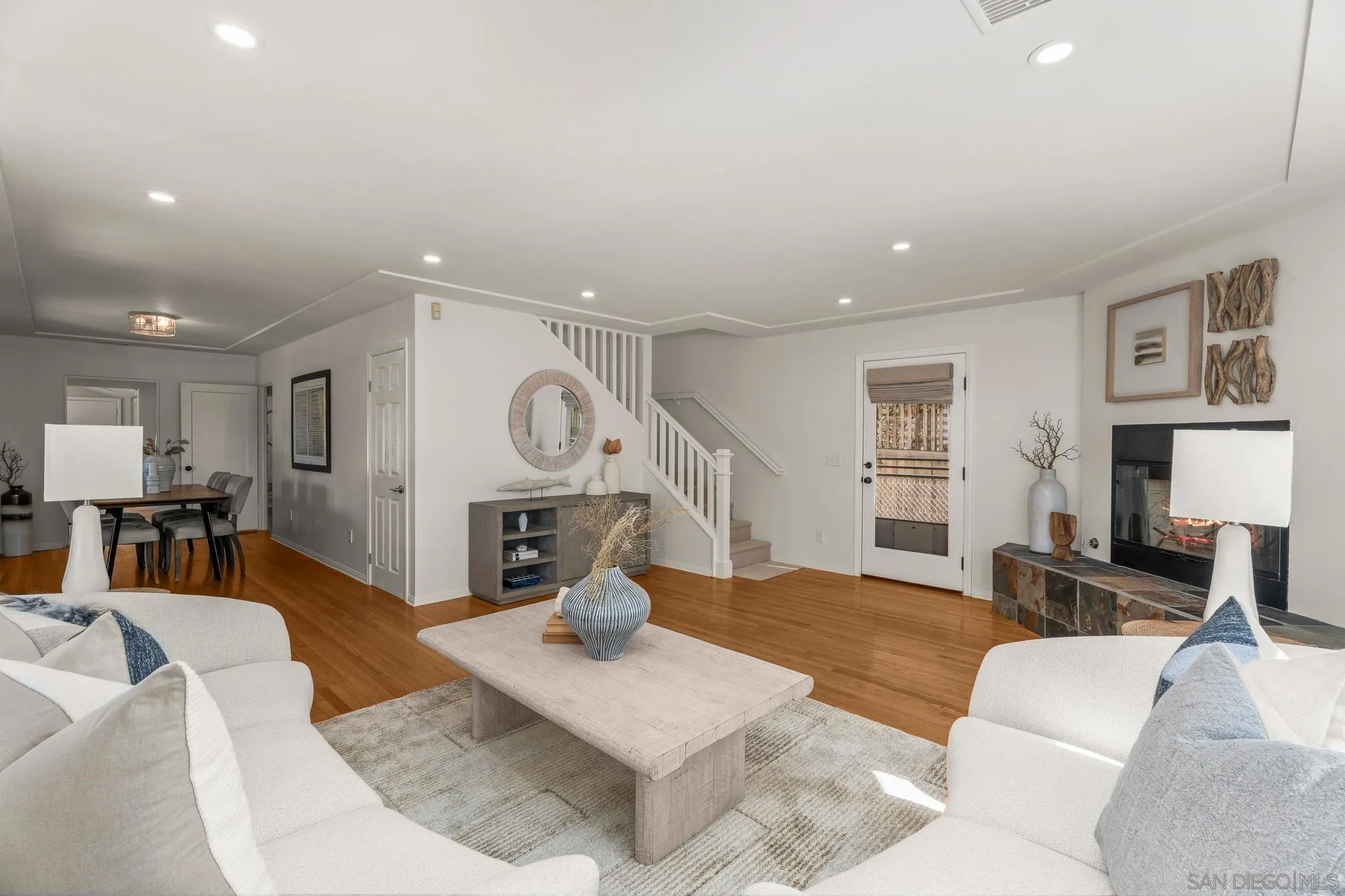 5305 Cass St, San Diego, CA 92109 5305 Cass St, San Diego, CA 92109