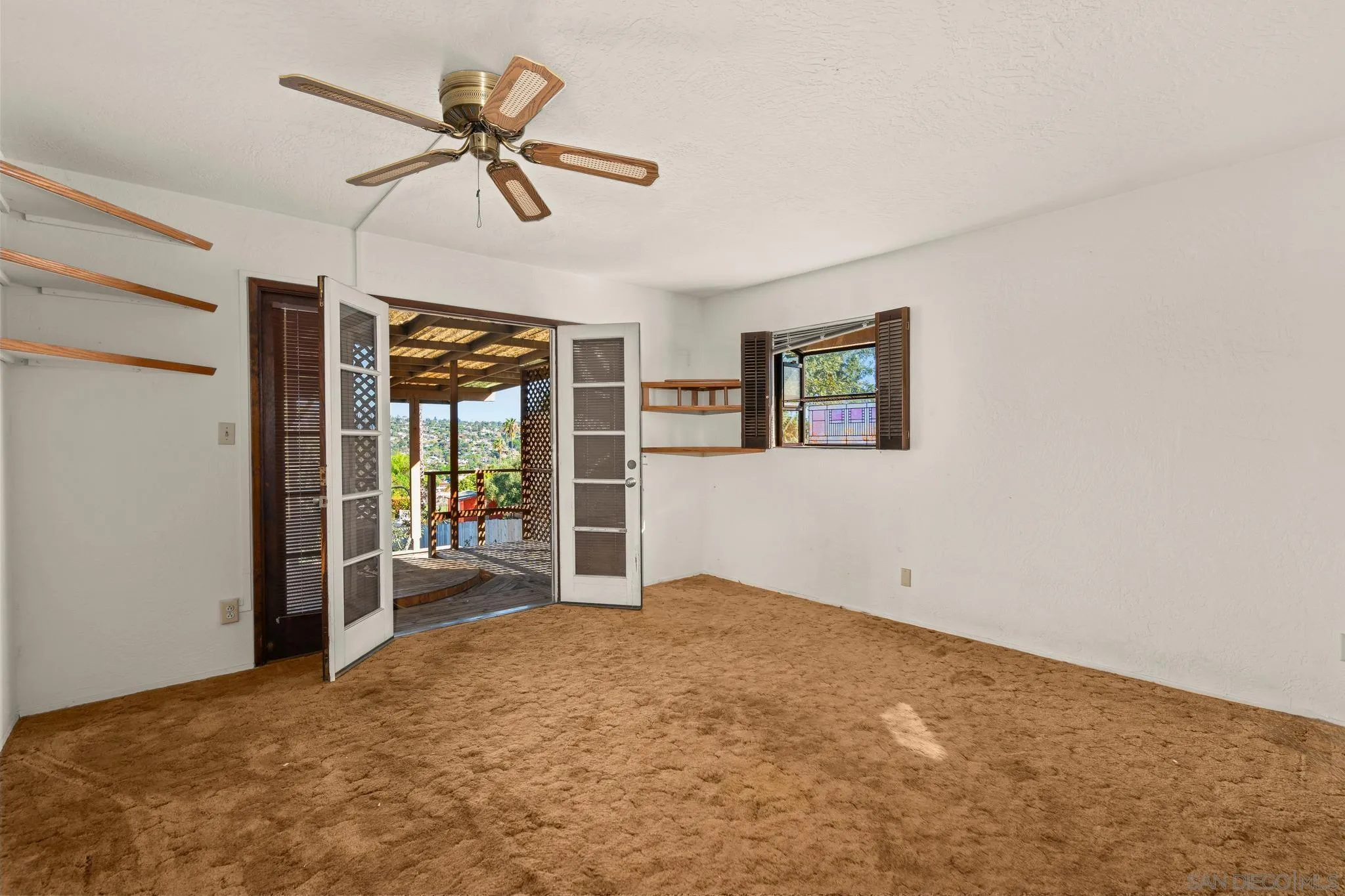 https://cdn.realtyfeed.com/cdn/127/260025880/c813440971ad48759975a7ba3045874b.webp
