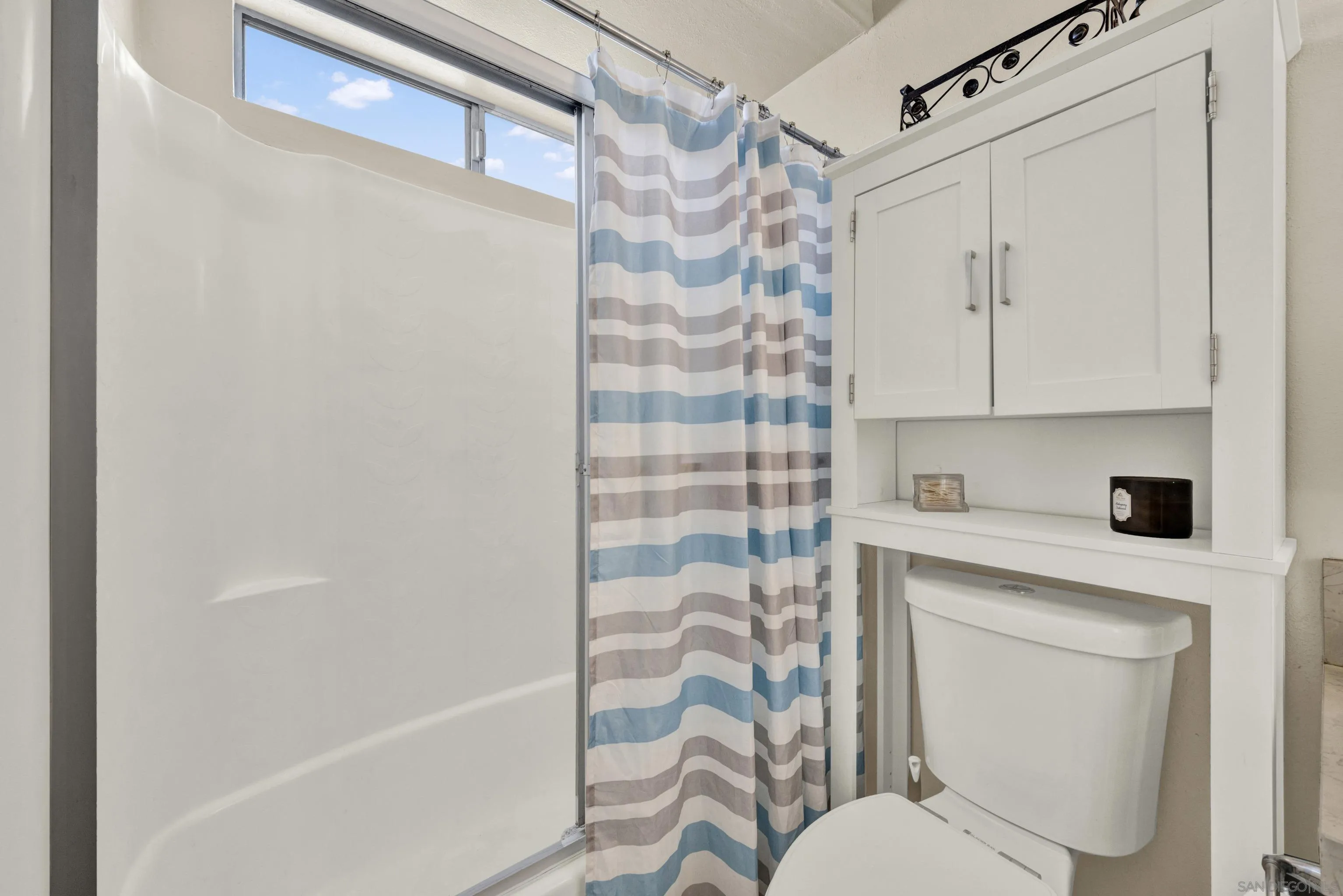 https://cdn.realtyfeed.com/cdn/127/260025888/627cdcc93e9dddeb6fc9ed4190f77011.webp
