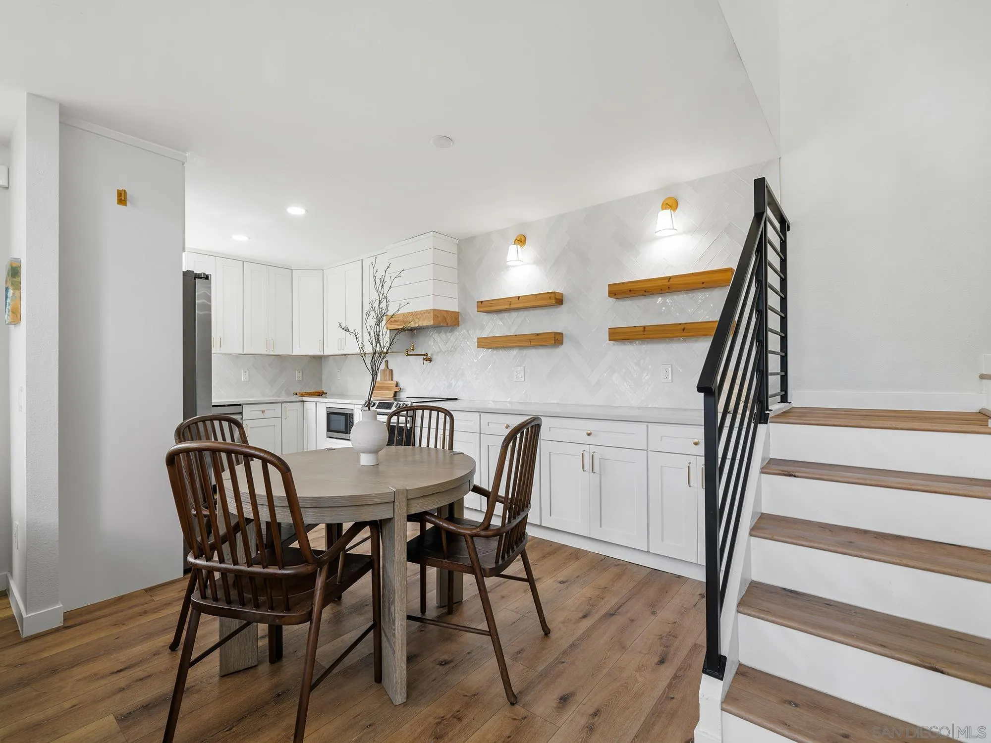 https://cdn.realtyfeed.com/cdn/127/260025889/d628058eb43eaa407942fb63e85fa62c.webp
