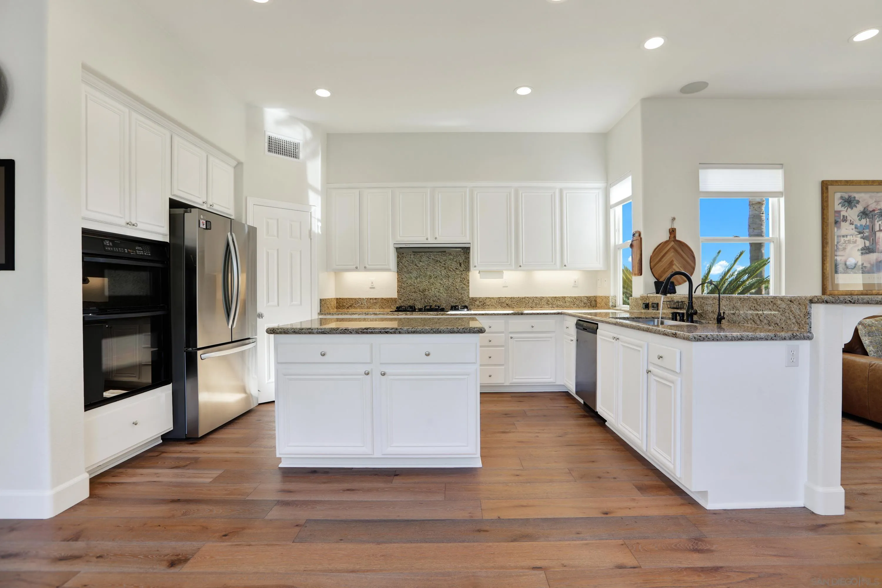 7507 Mona Lane, San Diego, CA 92130 7507 Mona Lane, San Diego, CA 92130