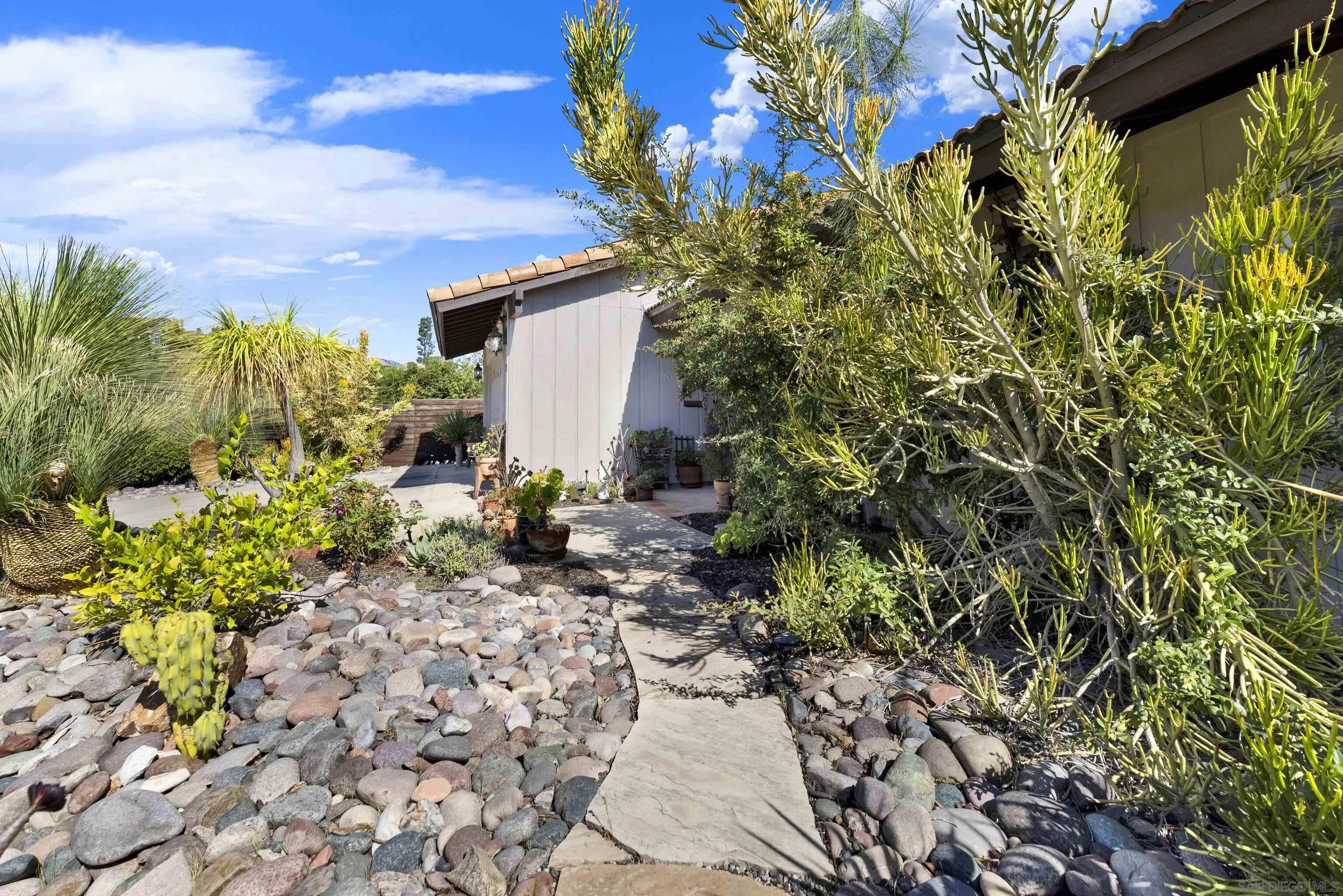 17361 Regalo, San Diego, CA 92128 17361 Regalo, San Diego, CA 92128