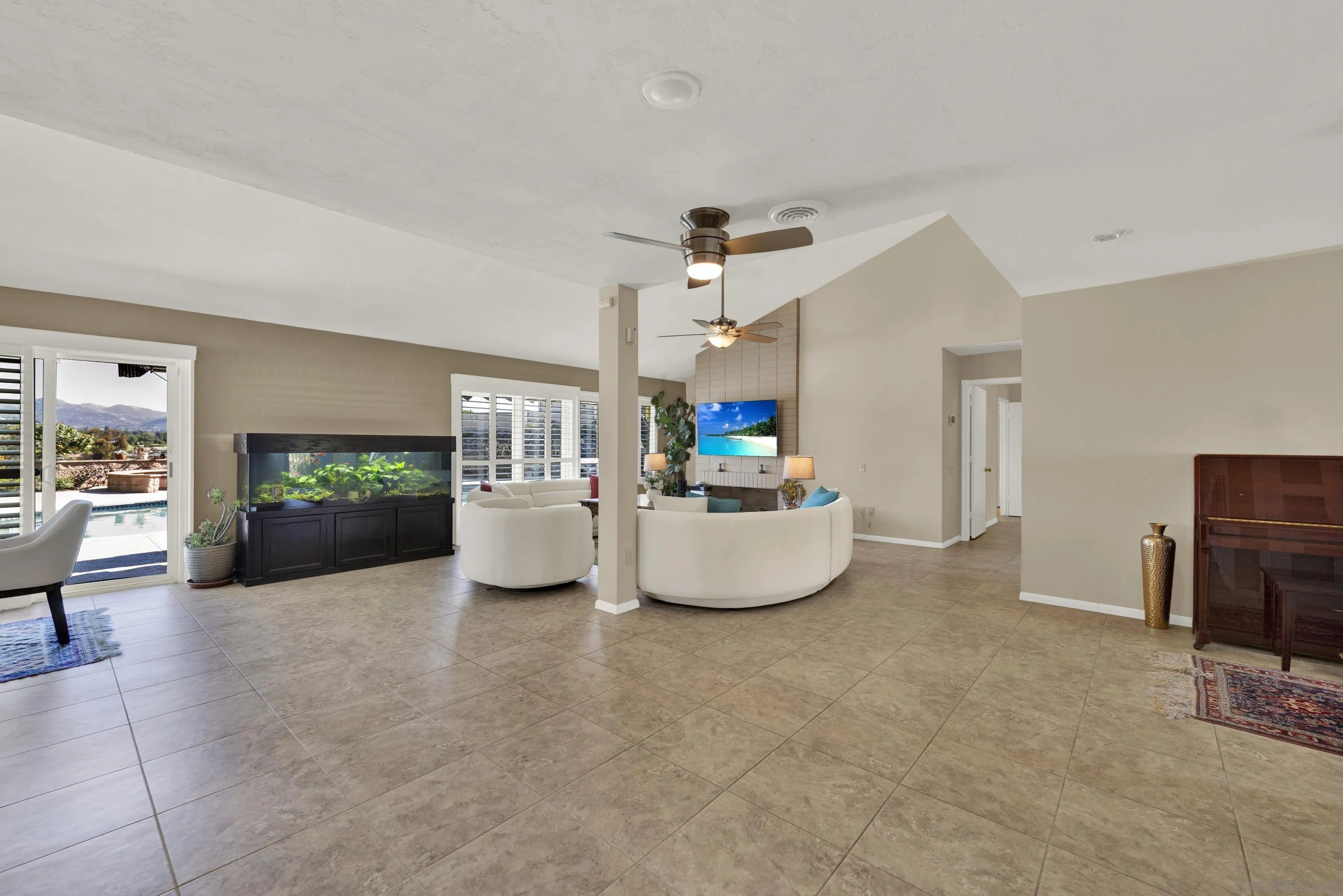 17361 Regalo, San Diego, CA 92128 17361 Regalo, San Diego, CA 92128