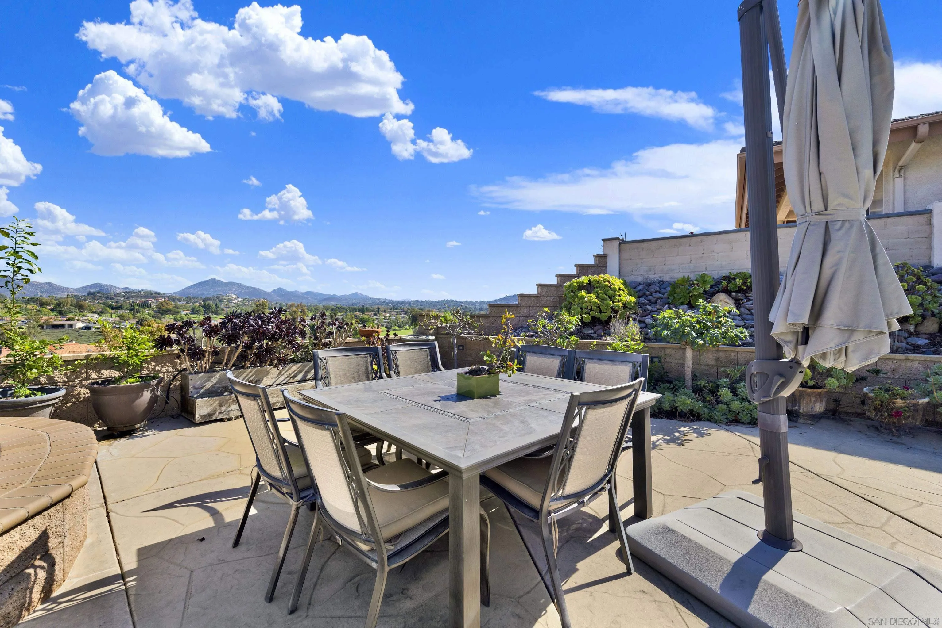 17361 Regalo, San Diego, CA 92128 17361 Regalo, San Diego, CA 92128