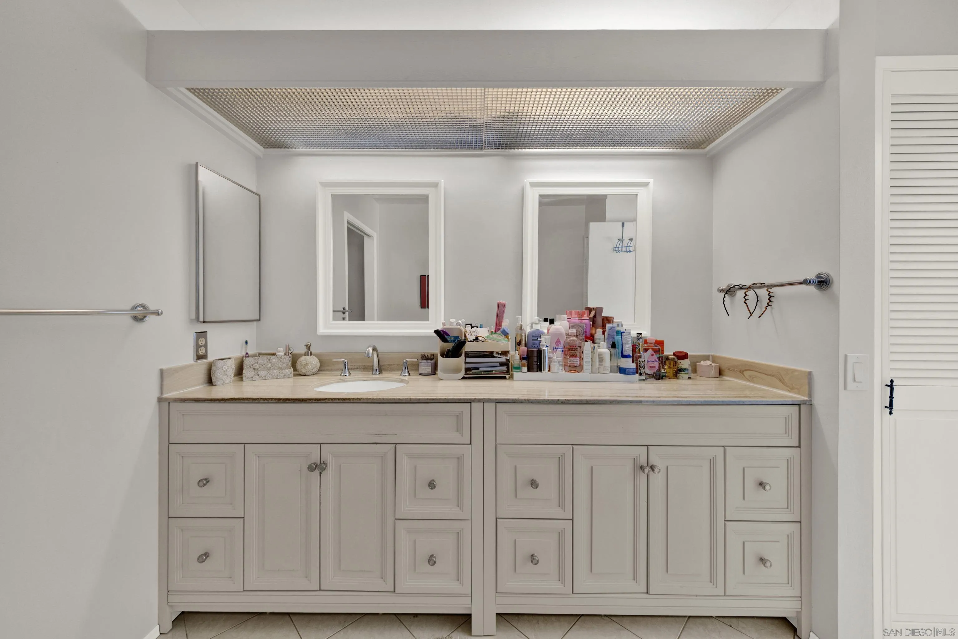 17361 Regalo, San Diego, CA 92128 17361 Regalo, San Diego, CA 92128