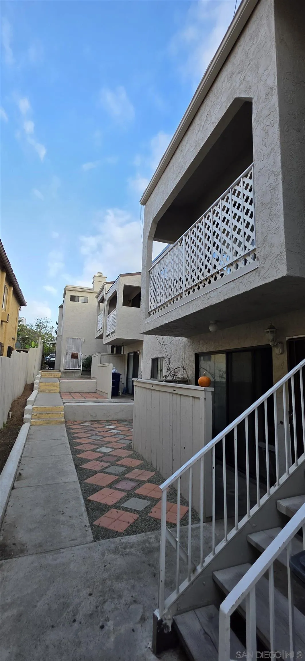 4320 50th St., San Diego, CA 92115 4320 50th St., San Diego, CA 92115