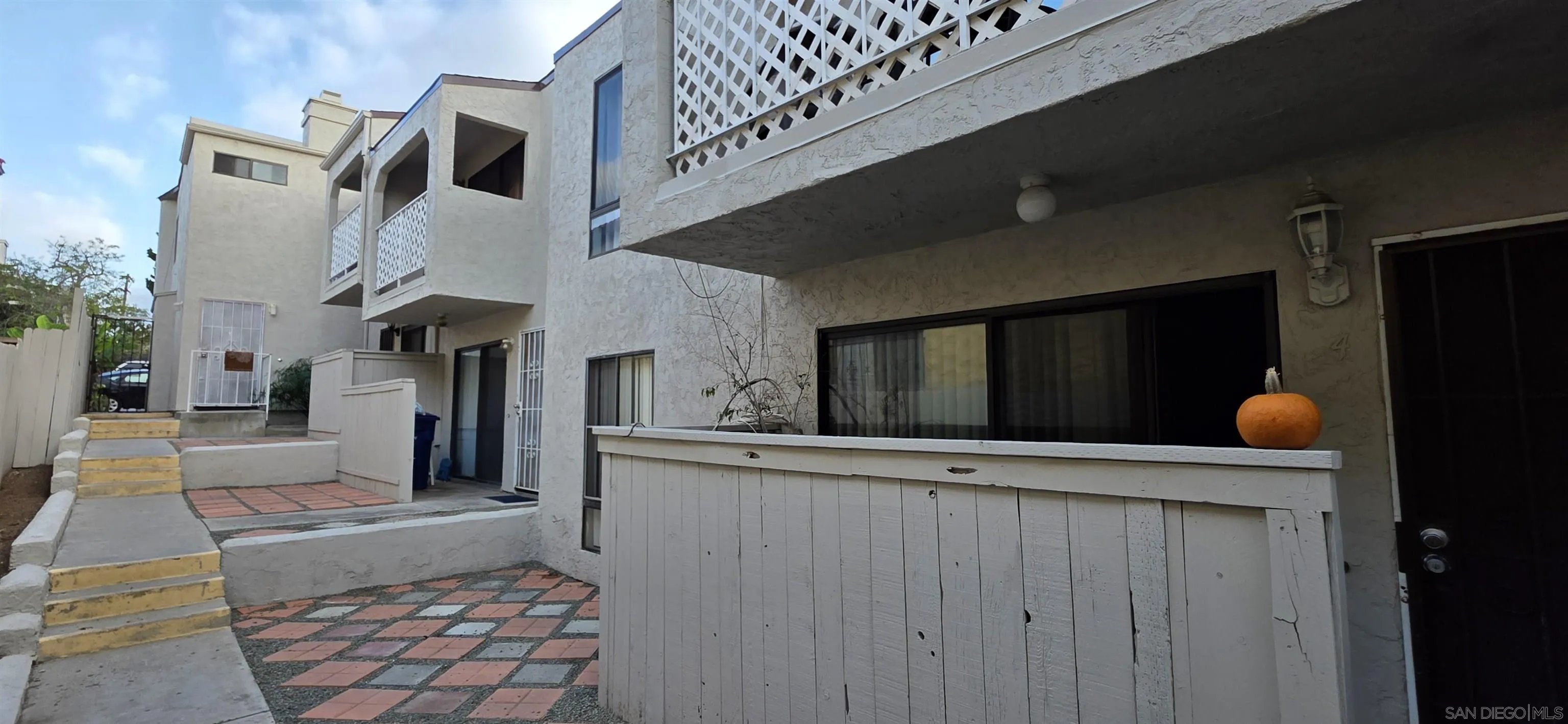 4320 50th St., San Diego, CA 92115 4320 50th St., San Diego, CA 92115