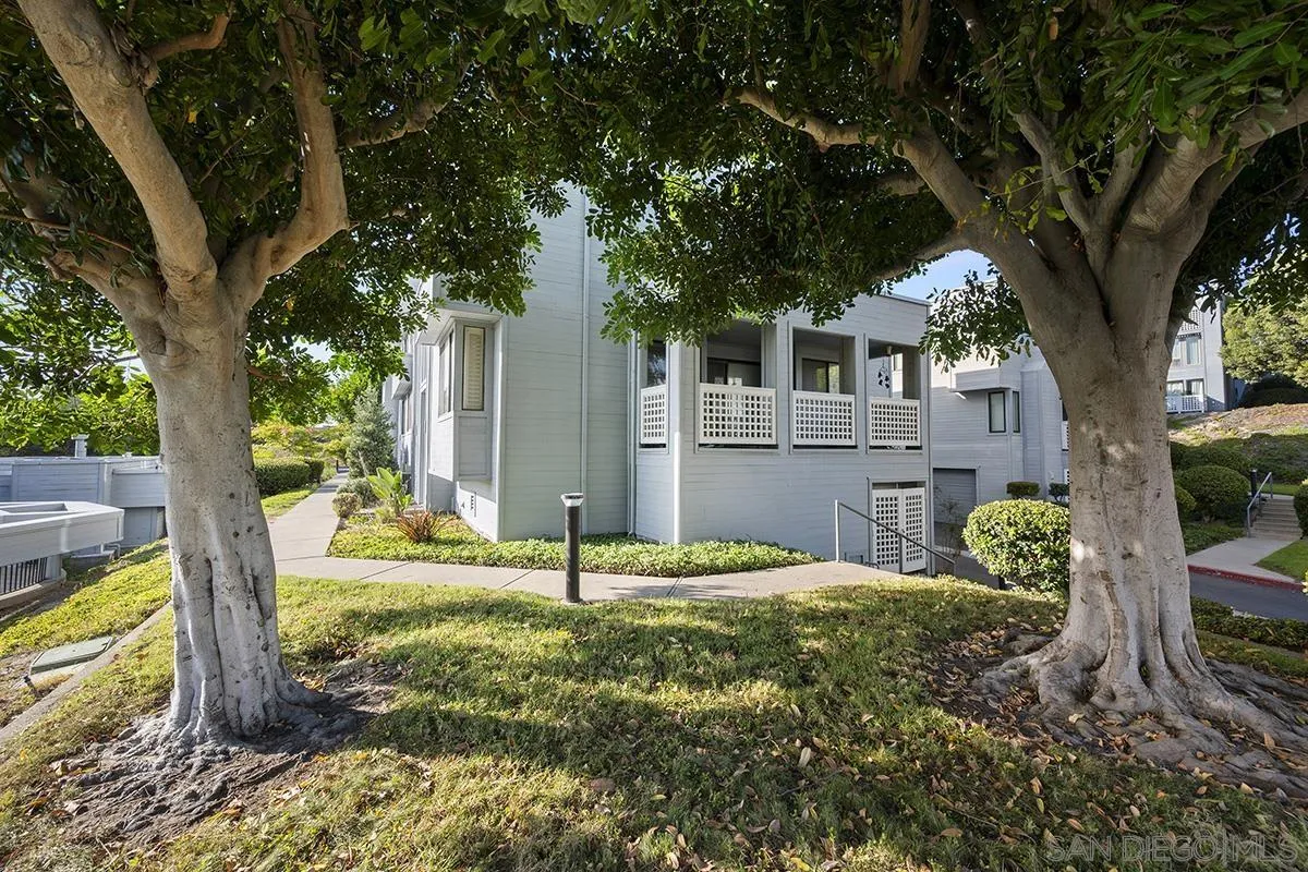 https://cdn.realtyfeed.com/cdn/127/260025904/7fedb2d480aaf89e3cc3ba3ad99442f7.webp