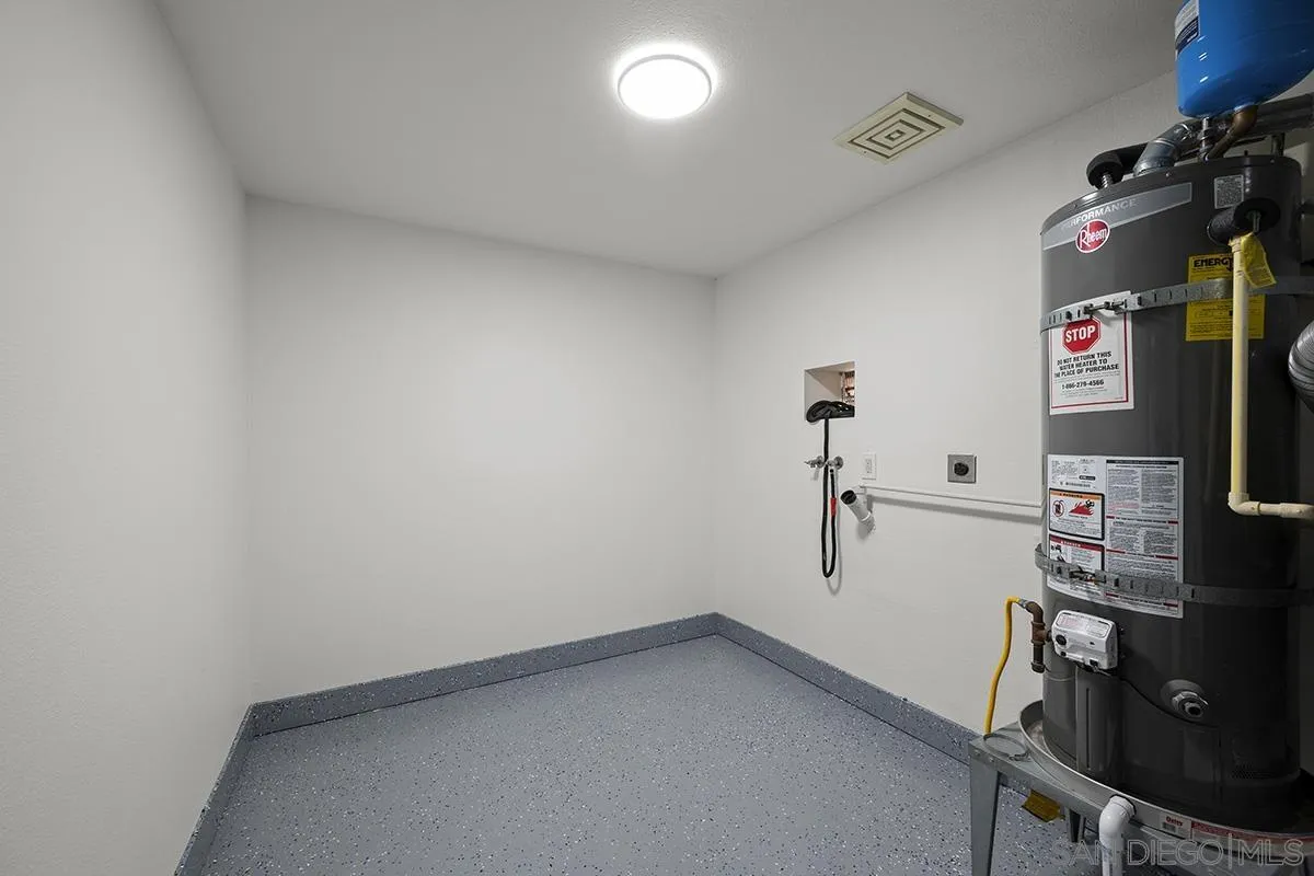 https://cdn.realtyfeed.com/cdn/127/260025904/dde29bbf3c8c0bc69ecce6628252228e.webp