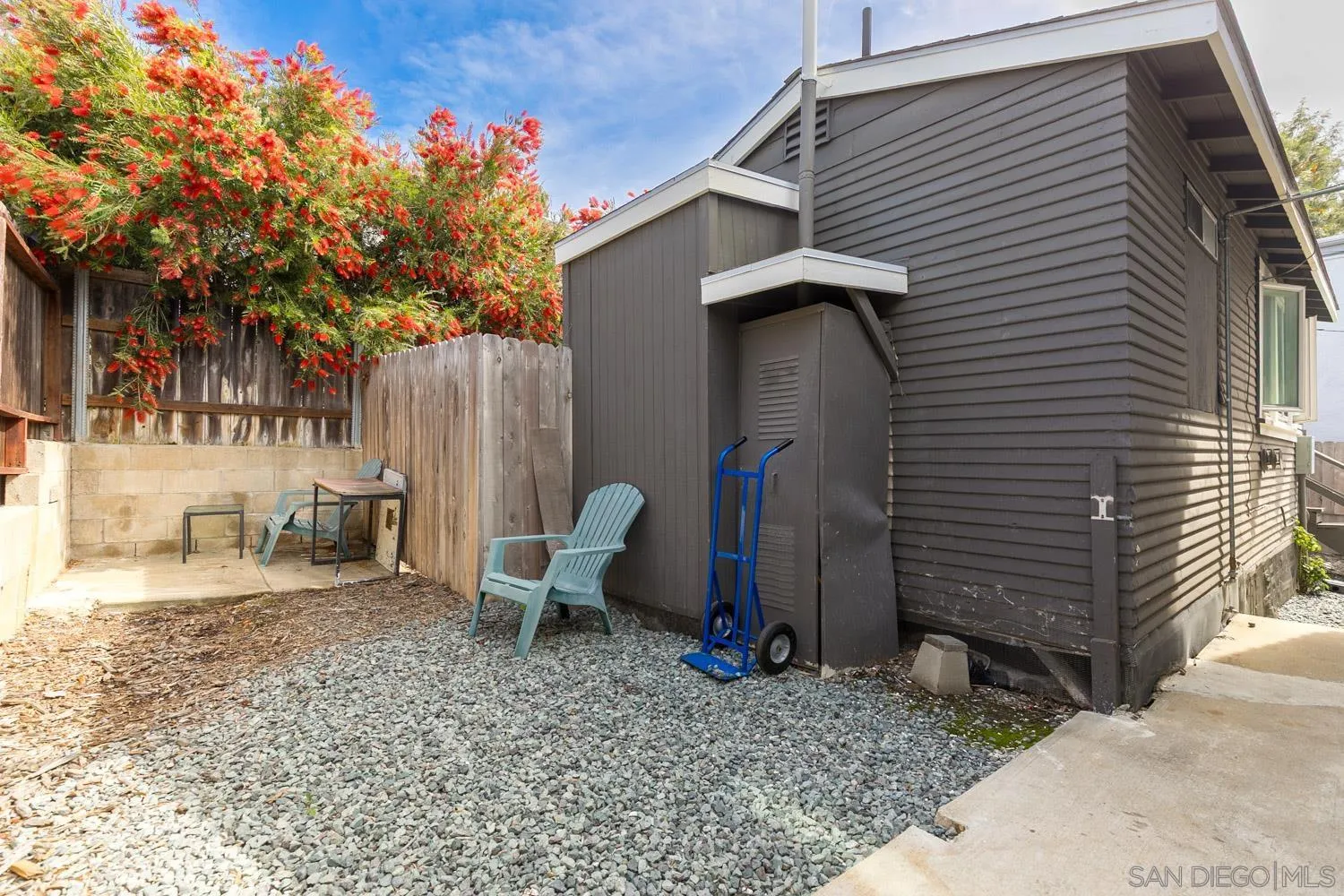 2141 Front Street, San Diego, CA 92101 2141 Front Street, San Diego, CA 92101