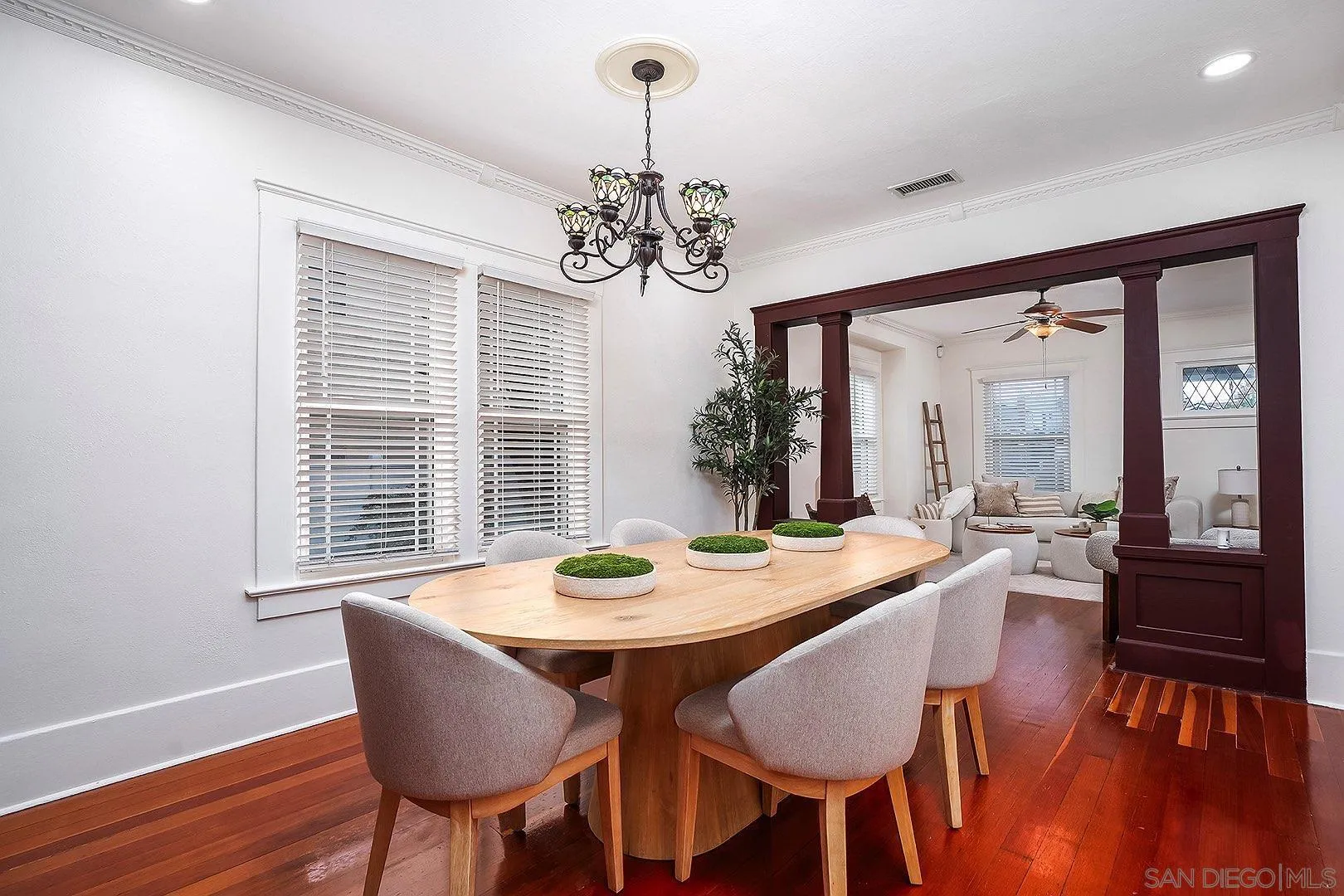 https://cdn.realtyfeed.com/cdn/127/260025908/21ab9c2dcadbf38bfbfba417f5f8933a.webp