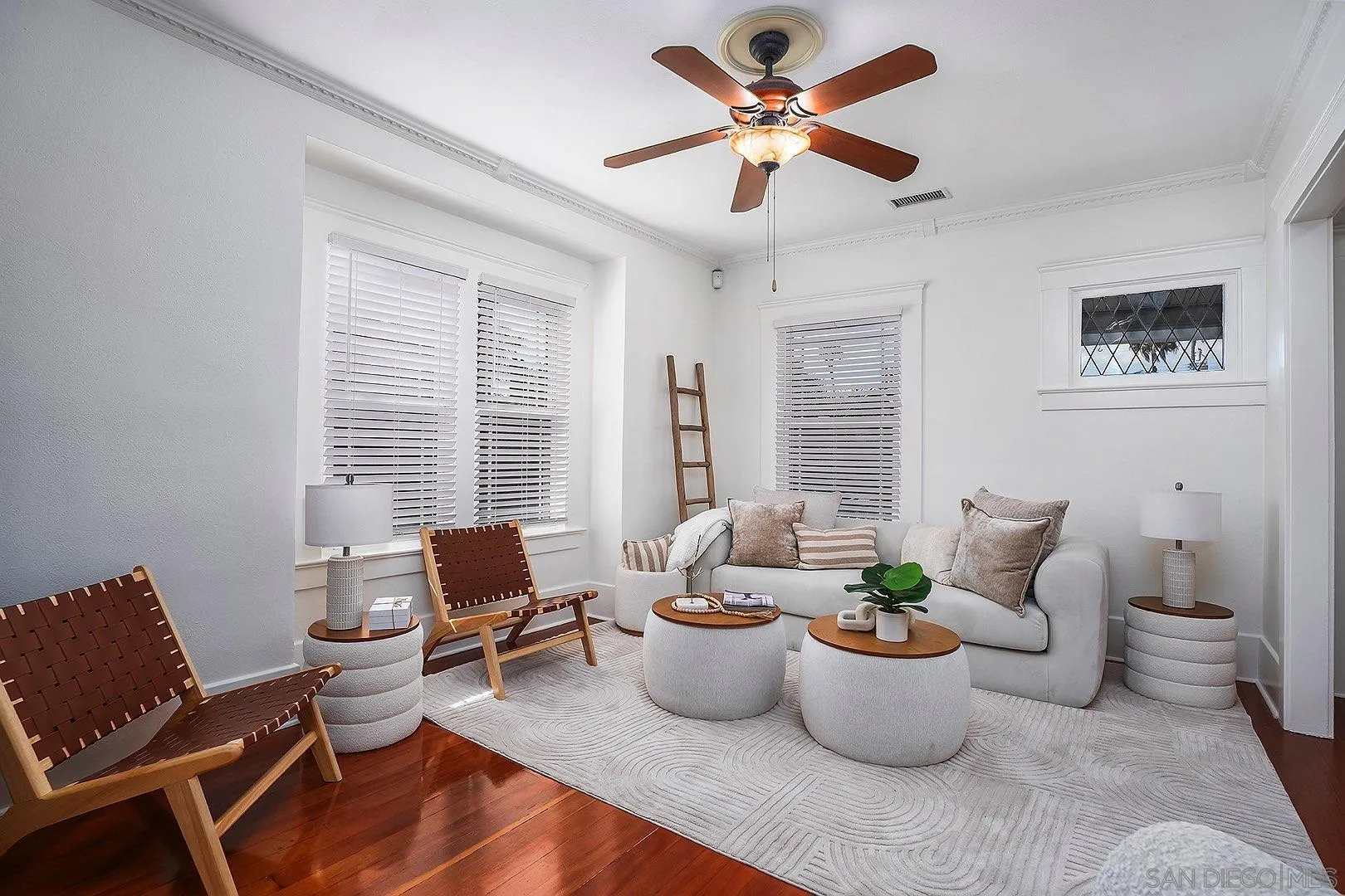 https://cdn.realtyfeed.com/cdn/127/260025908/8da177bbb437518c45e3ba1990f0fc47.webp
