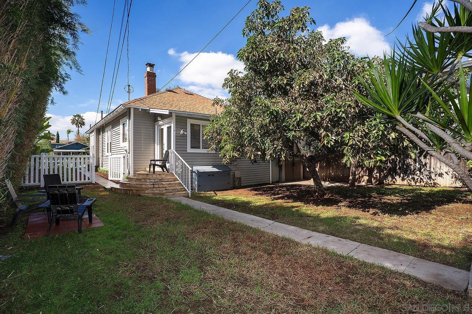 https://cdn.realtyfeed.com/cdn/127/260025908/db199999cbc7e33ffae70bd9541ec5ba.webp